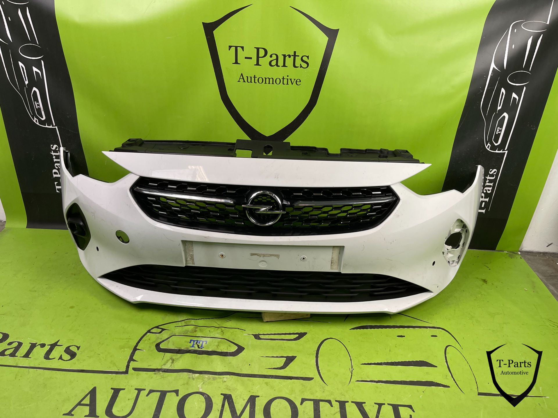 opel corsa F voorbumper bumper 6x pdc
