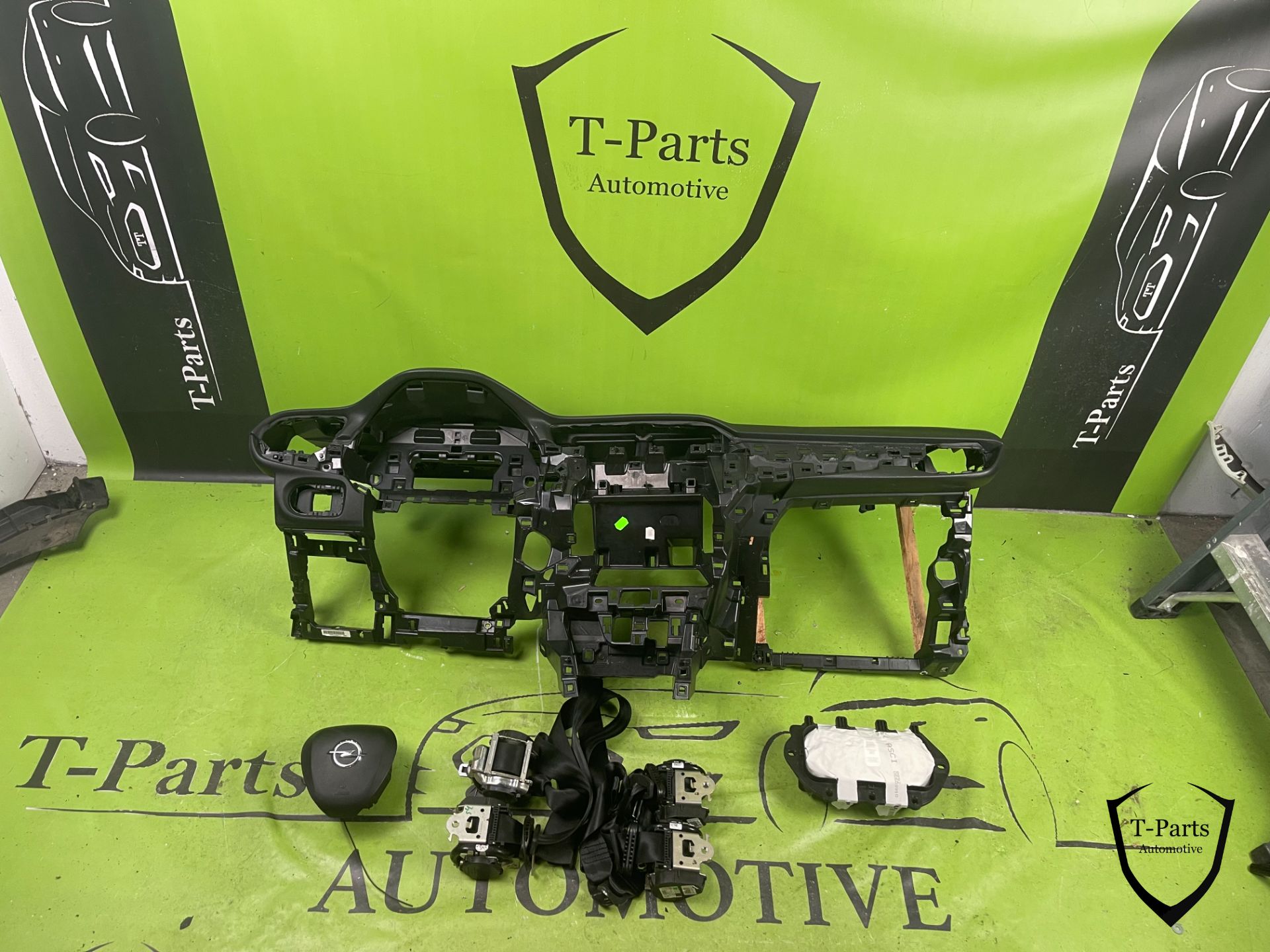 opel corsa F ensemble airbag tableau de bord airbag volant 19+