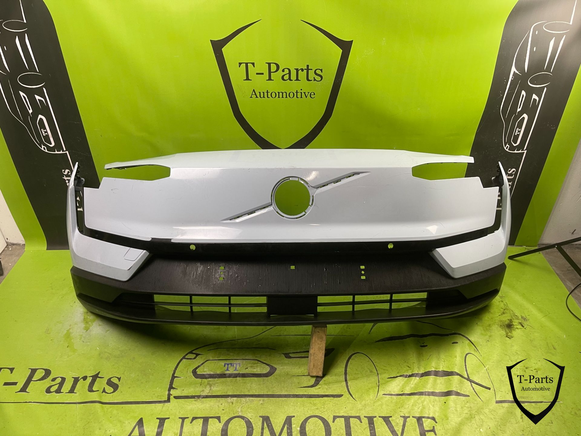 Volvo EX30 EX 30 pare-chocs avant grille de calandre
