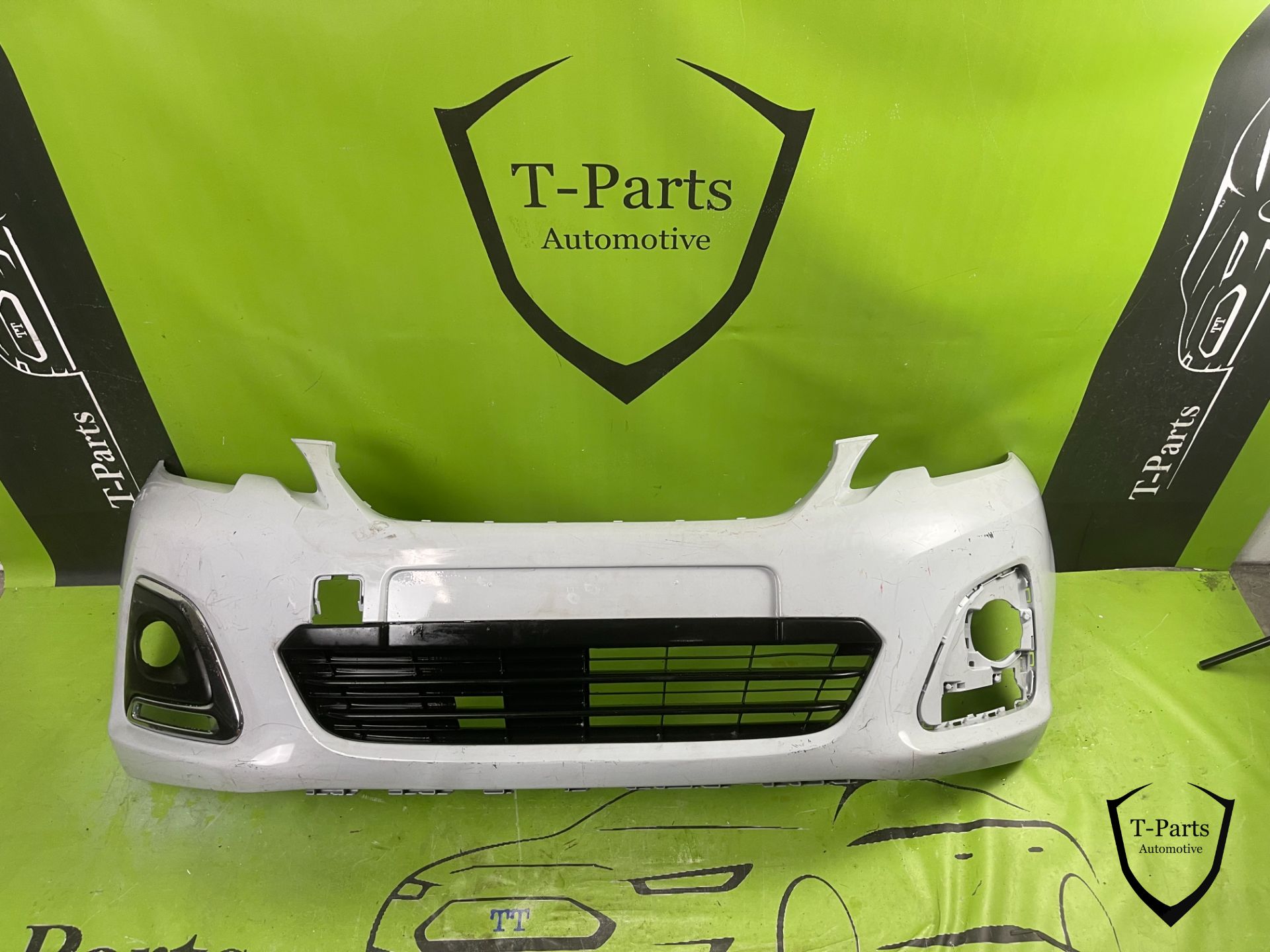 Peugeot 108 voorbumper bumper rooster 14+ grille 1612201580