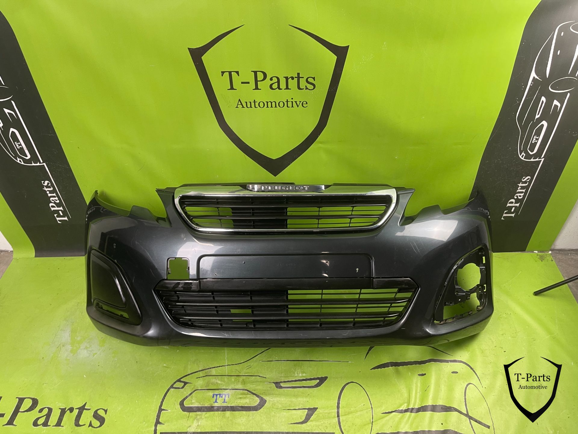 Peugeot 108 voorbumper bumper rooster 14+ grille 1612201580