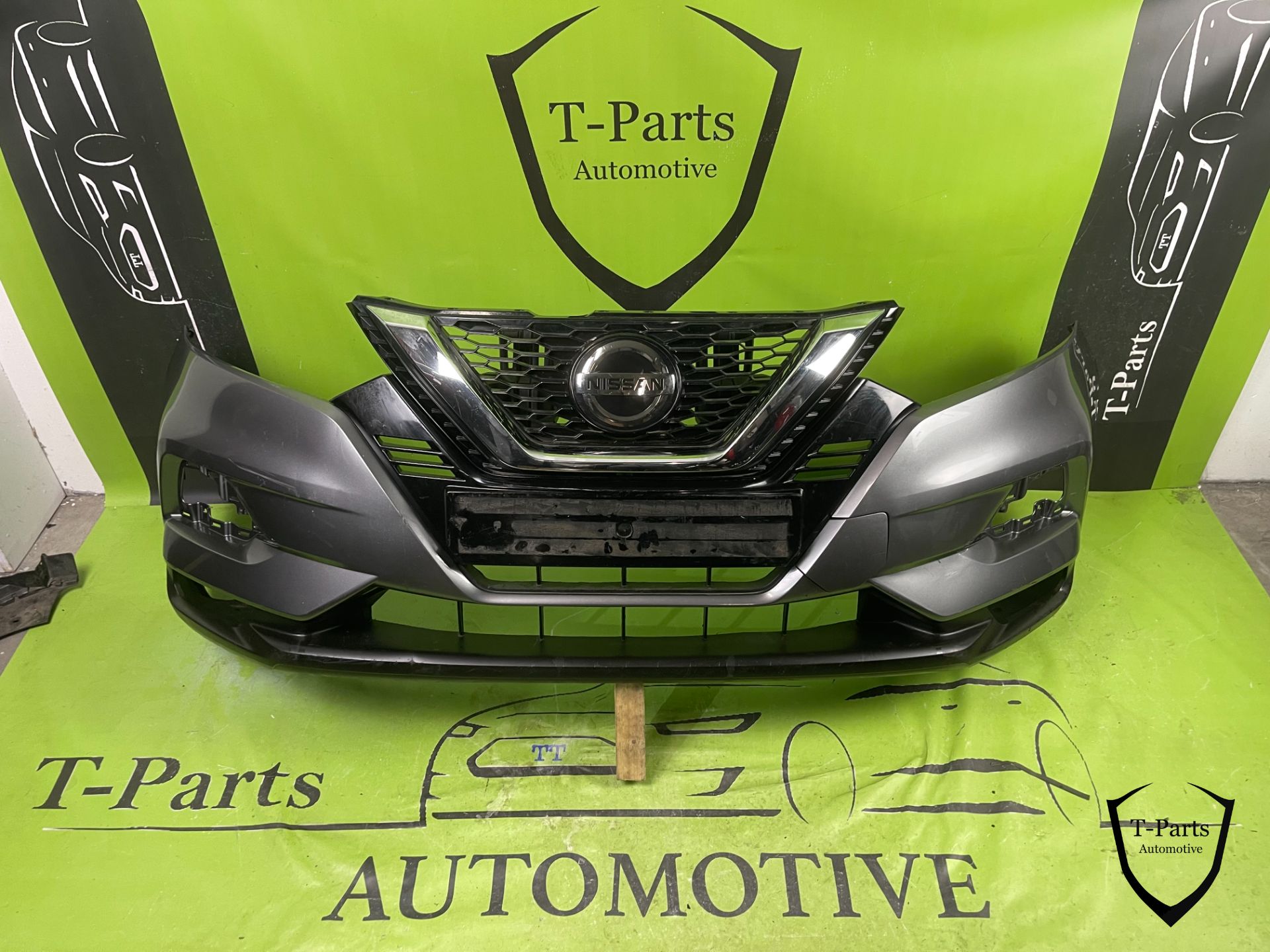 nissan qasqahi voorbumper grille bumper rooster 17+