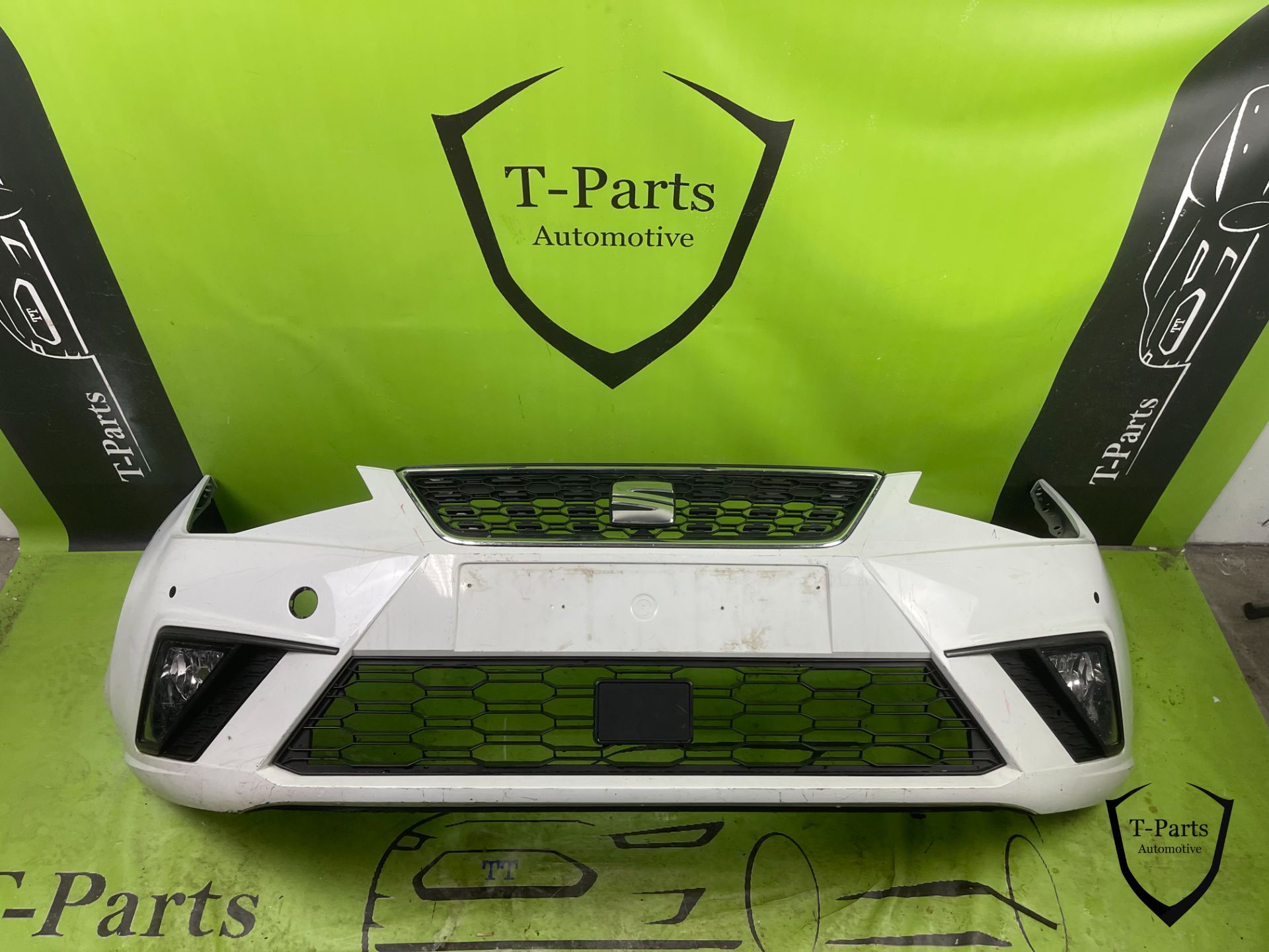 seat ibiza 5F front bumper bumper PDC