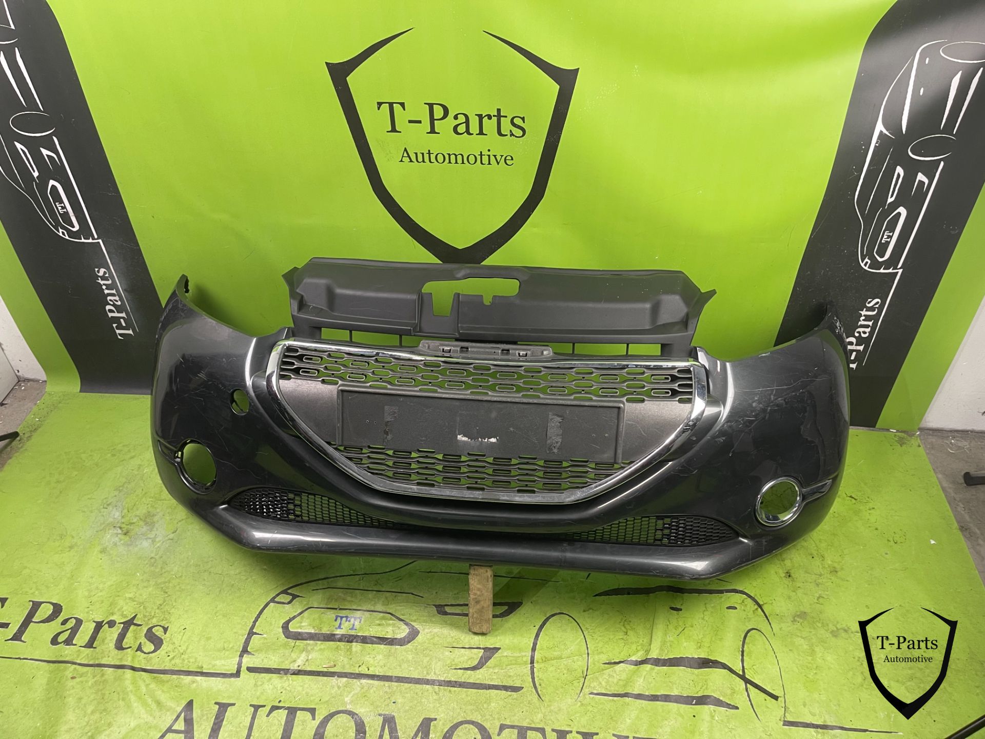 peugeot 208 voorbumper bumper 12+ grille rooster