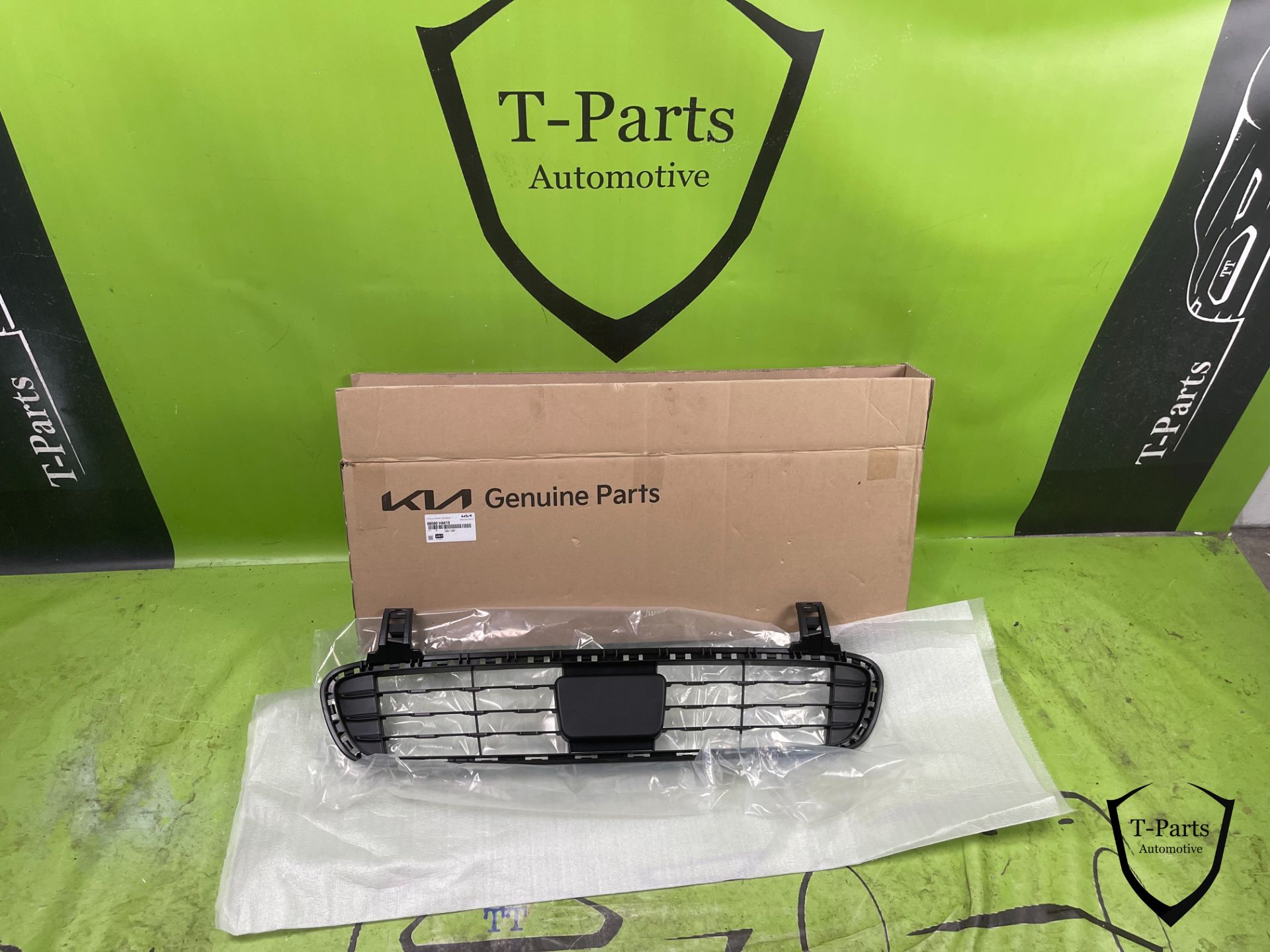 kia stonic voorbumper radar grille rooster 86560h8410