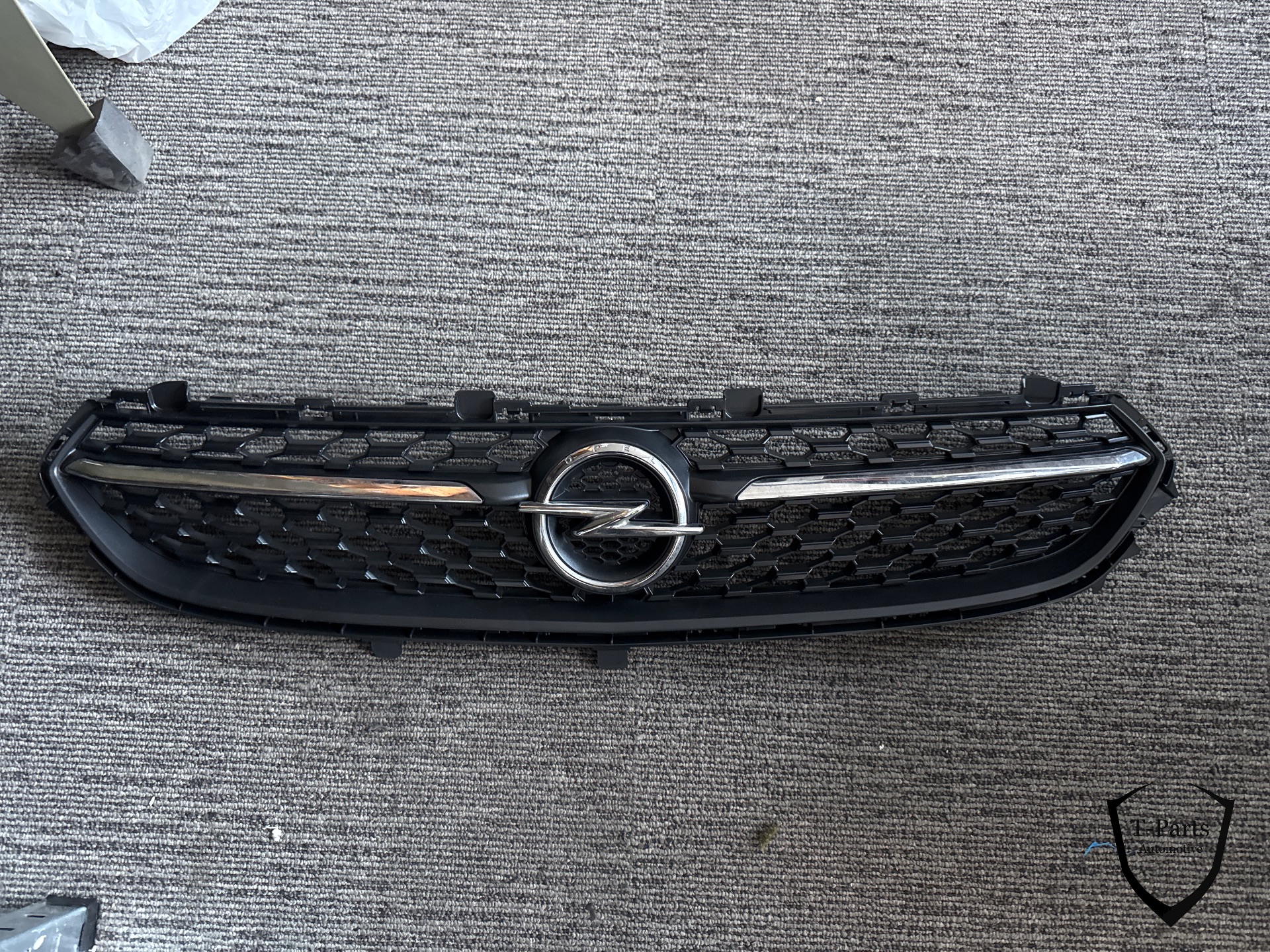 Opel corsa f grille rooster 9829474480 voorbumper bumper 9829474180