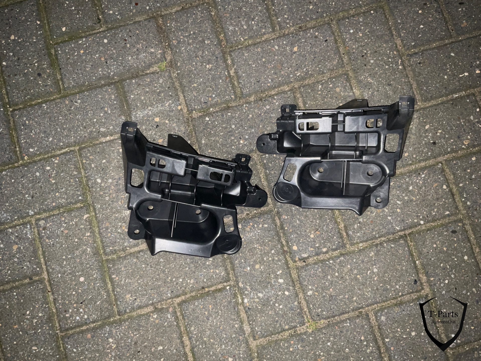 opel corsa f achterbumper steun links rechts 9829333680 9829333580