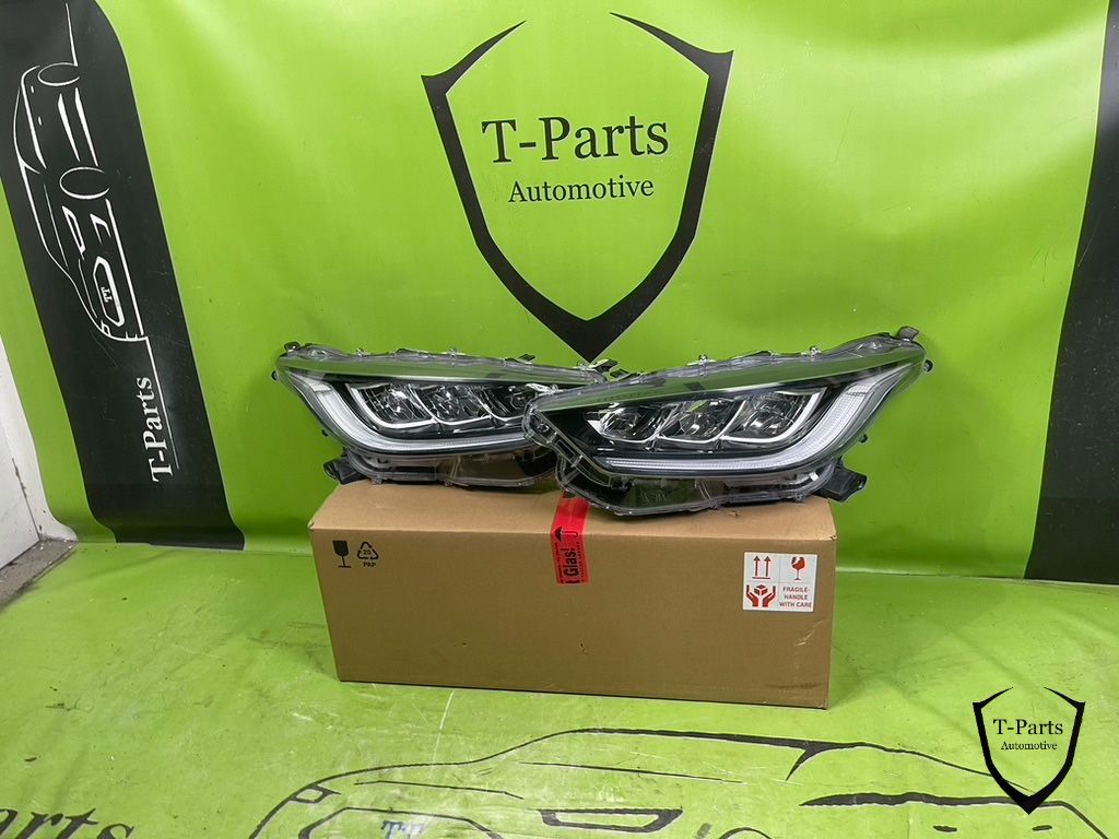 toyota yaris koplamp links rechts 81110K0081 set 81150K0081
