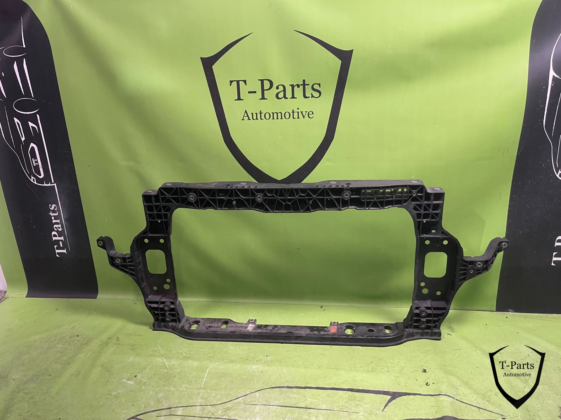 hyundai i20 front voorfront paneel 64101Q0000 64101-Q0000