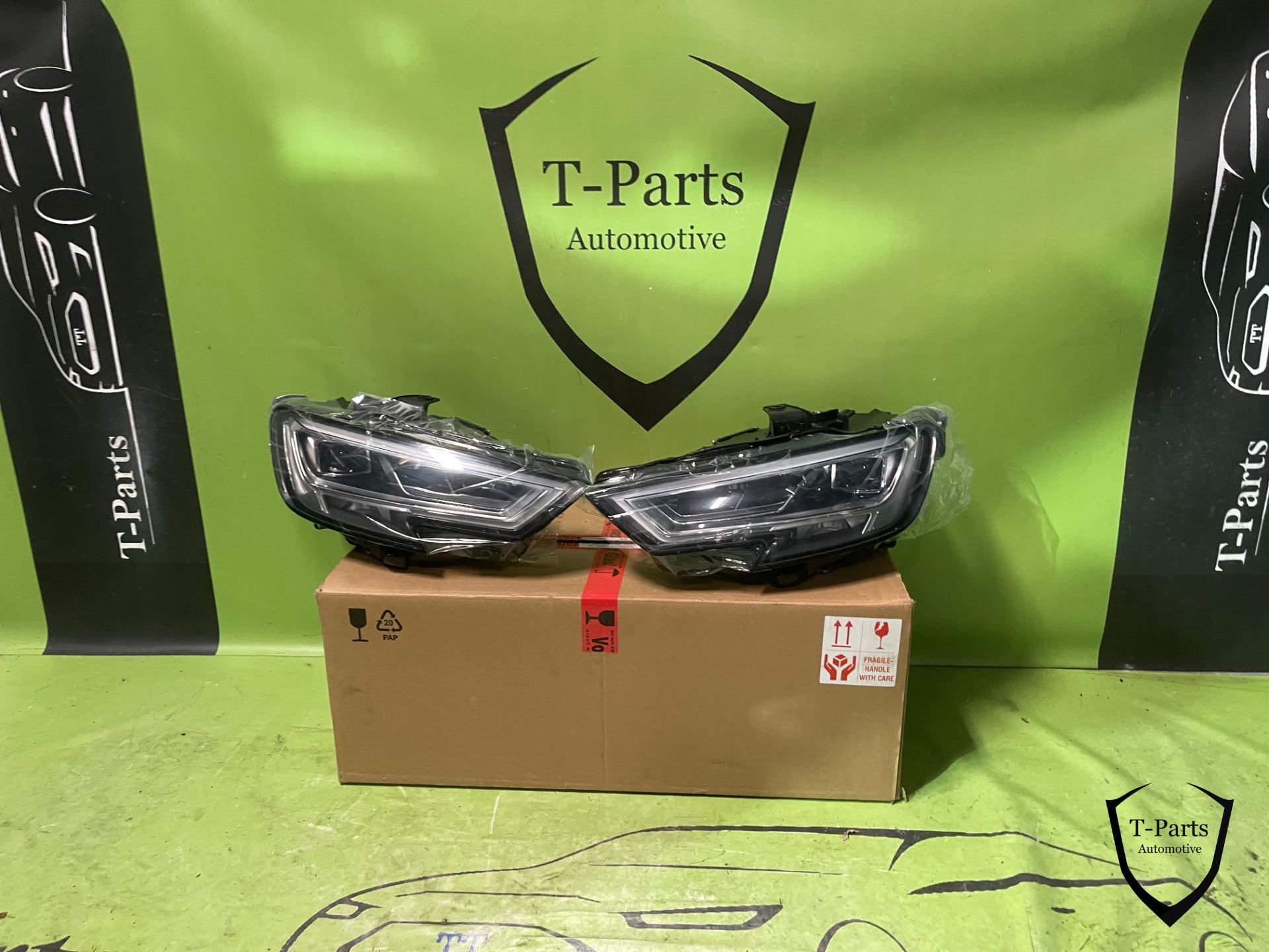 Audi A3 Koppellampe 8V0941034C 8V0941033C