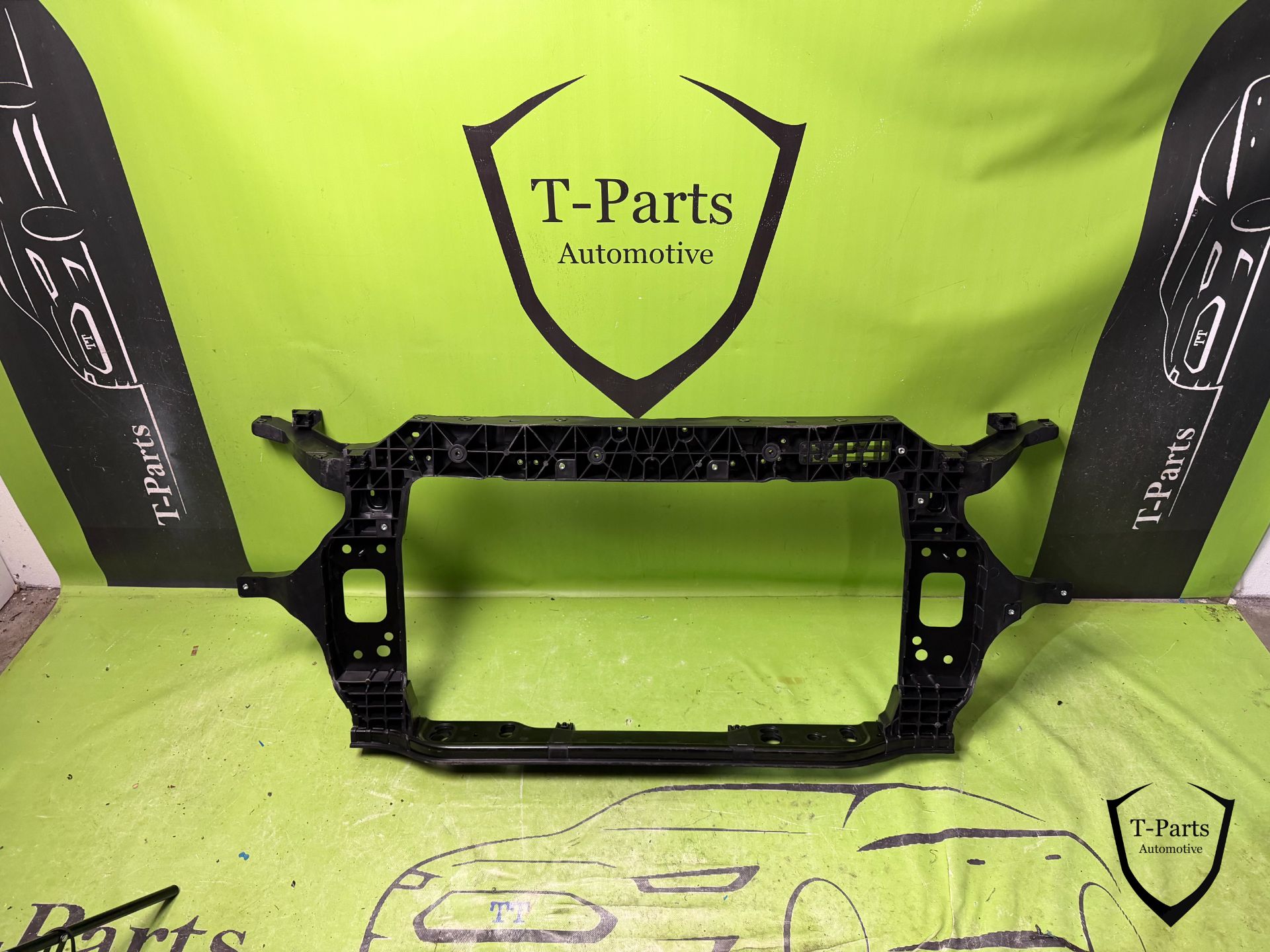 hyundai bayon voorfront front 64101Q0400 paneel 64101-Q0400
