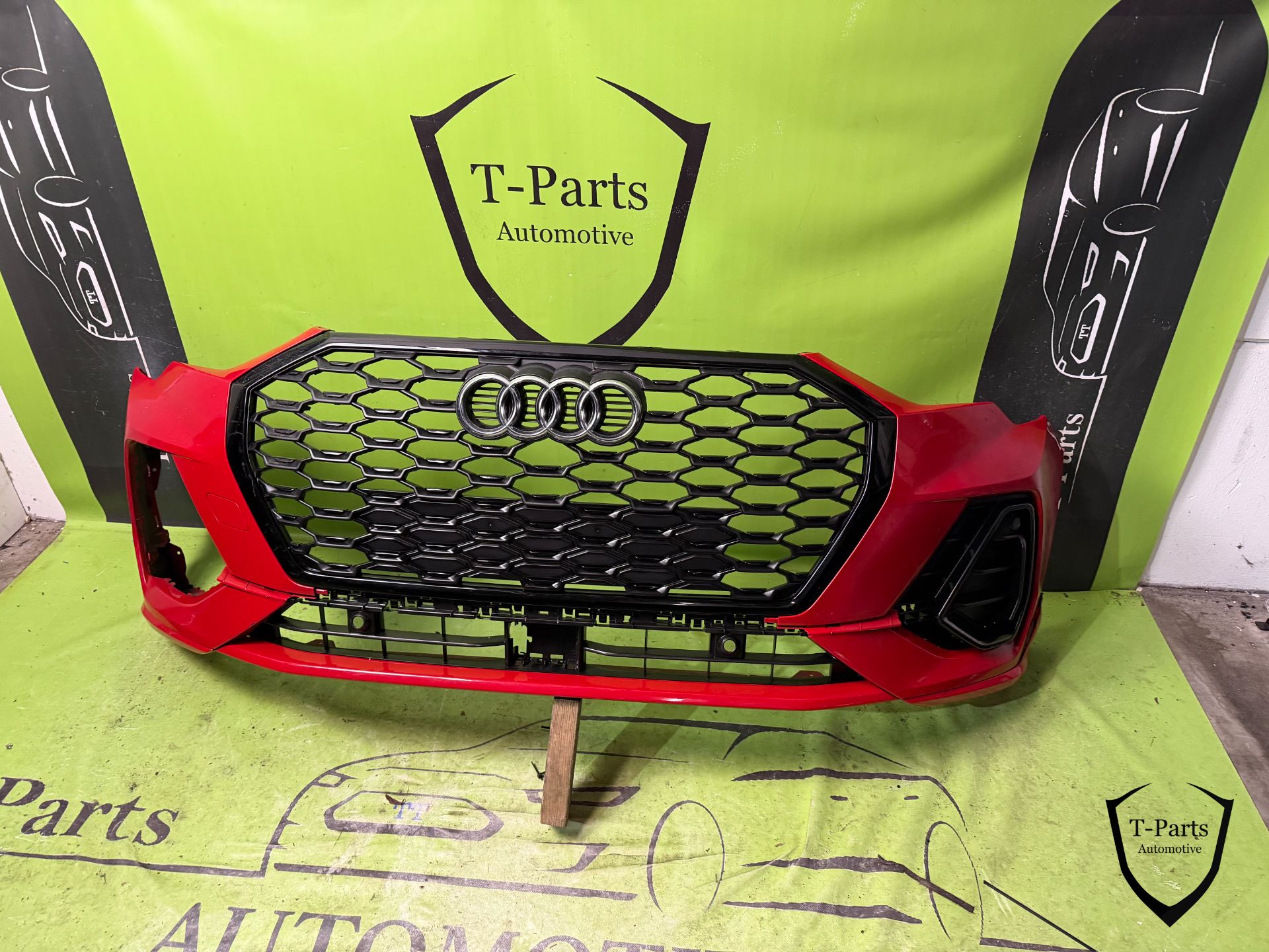 audi Q3 voorbumper bumper 18+