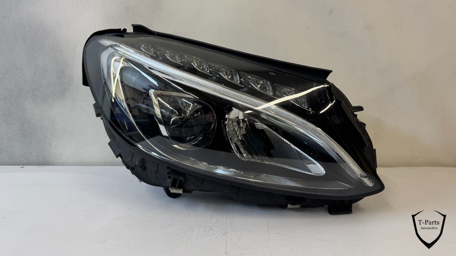 mercedes c klasse koplamp rechts A2059062604