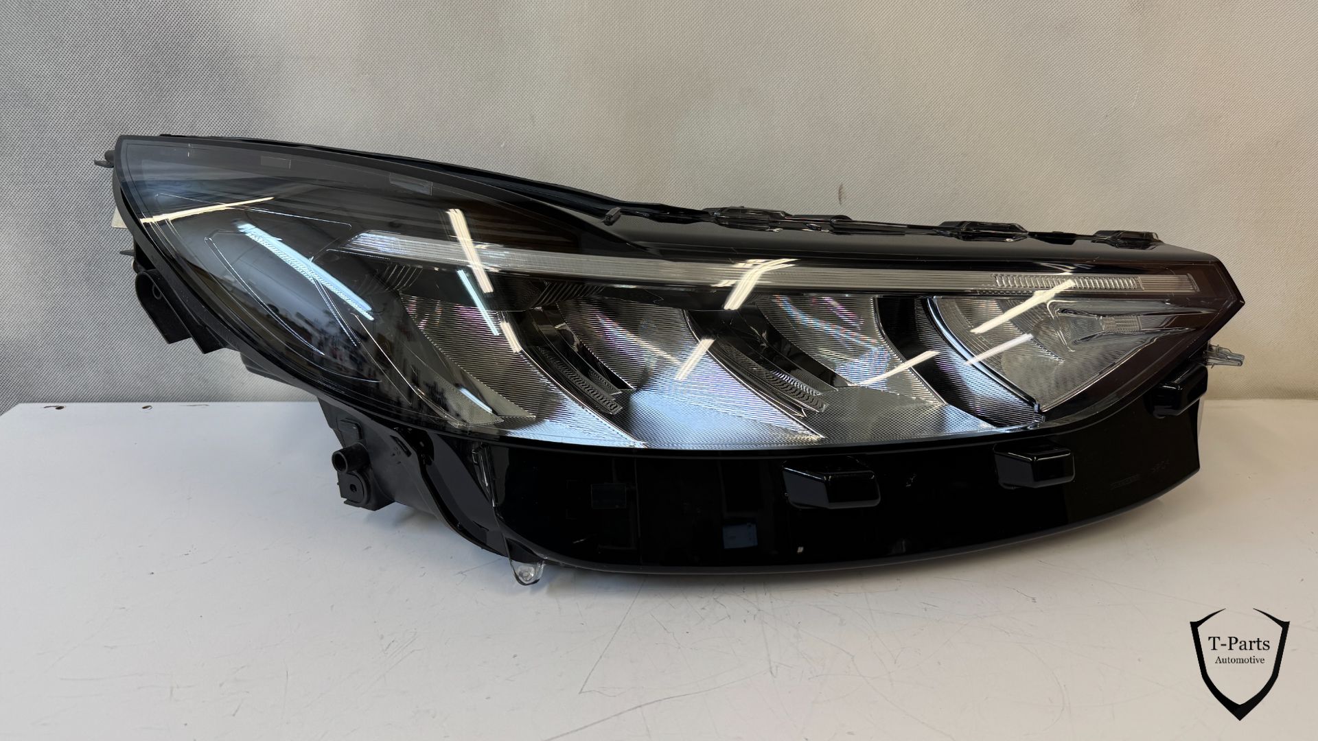 ford kuga koplamp rechts PV4B13E014CE lamp