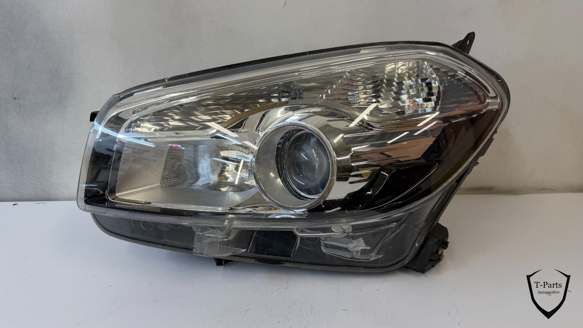 nissan qashqai koplamp links lamp 26060BR02A