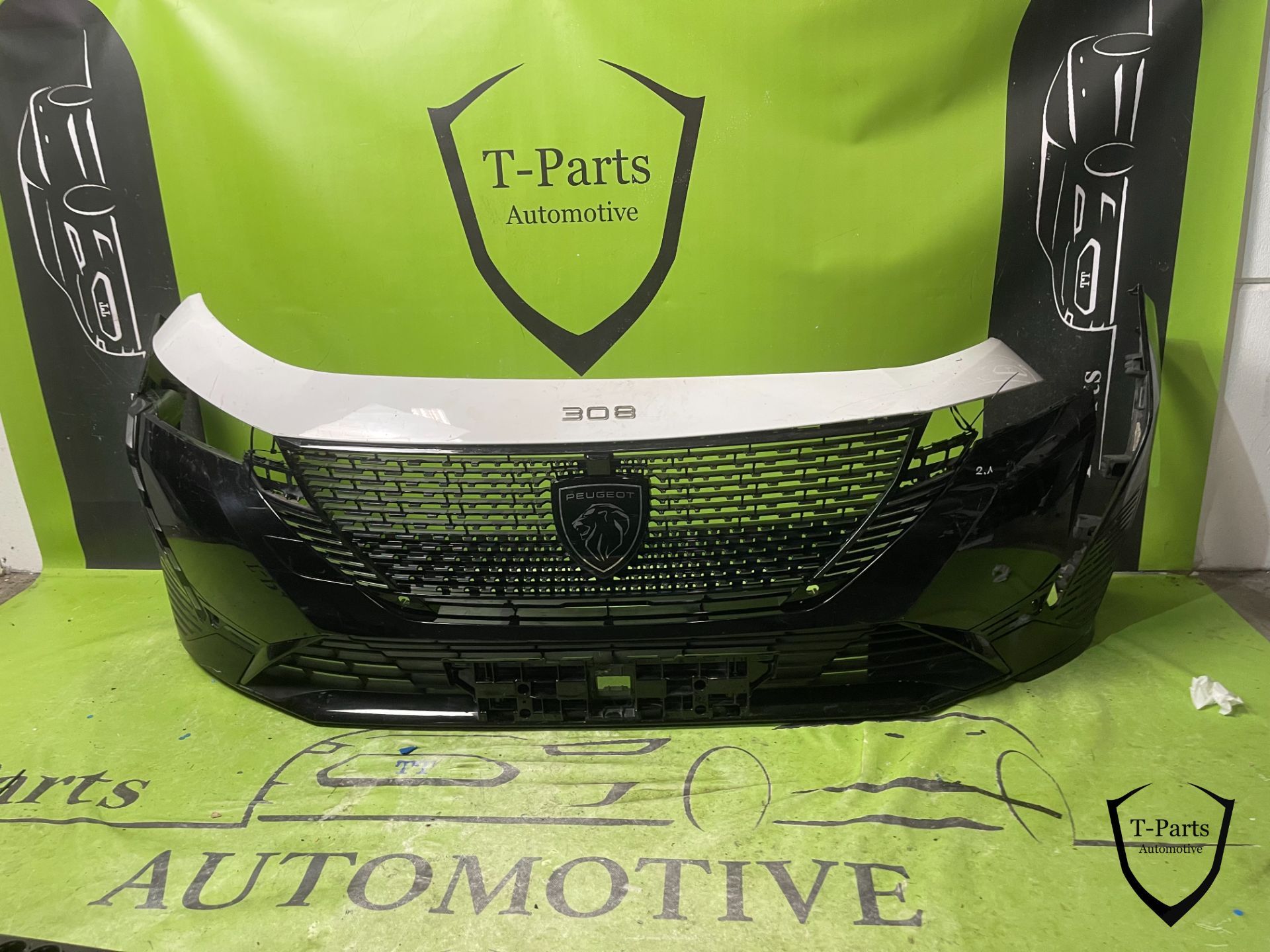 peugeot 208 voorbumper bumper