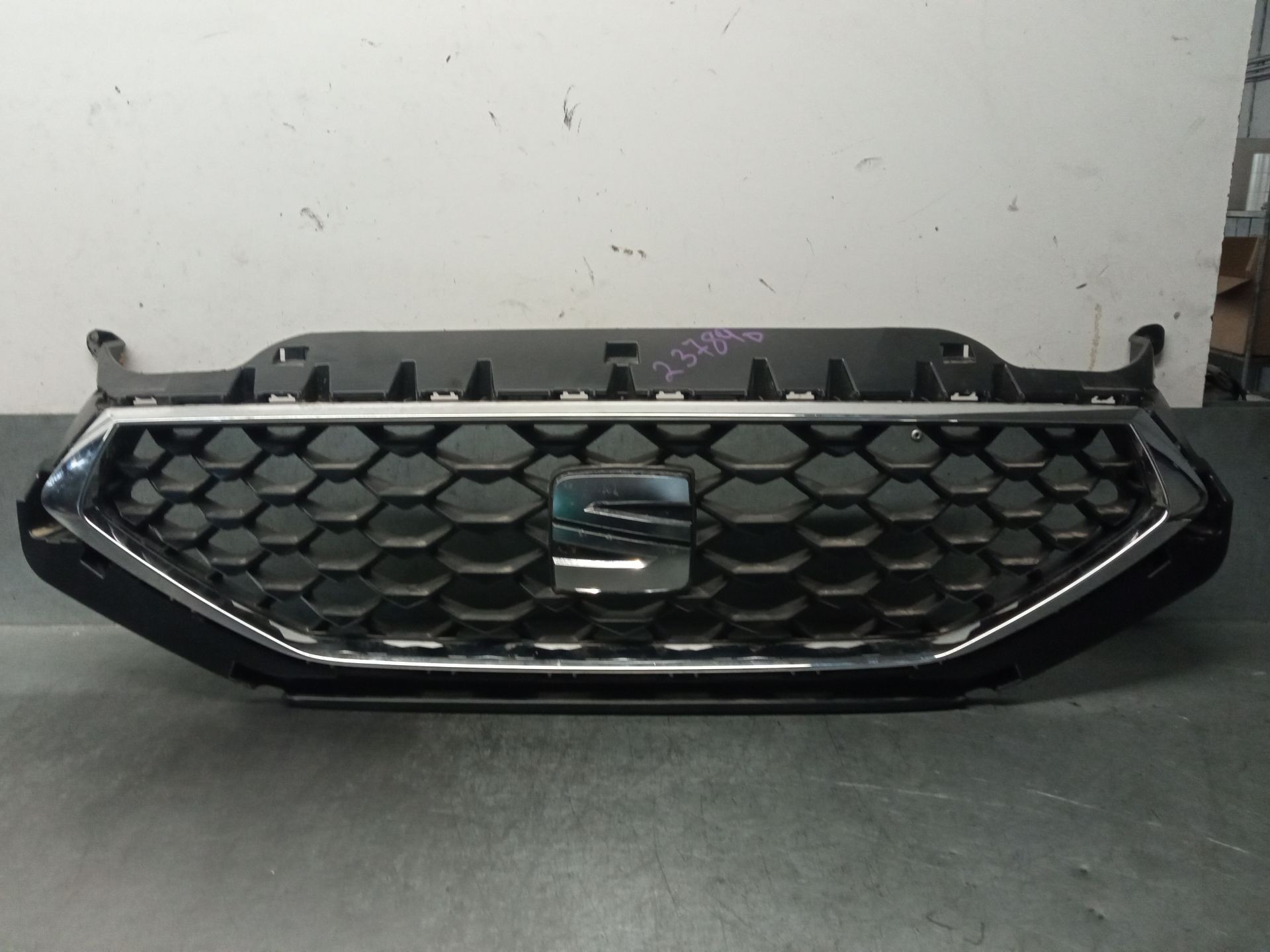 Calandre avant Seat Leon FR 5FA853651