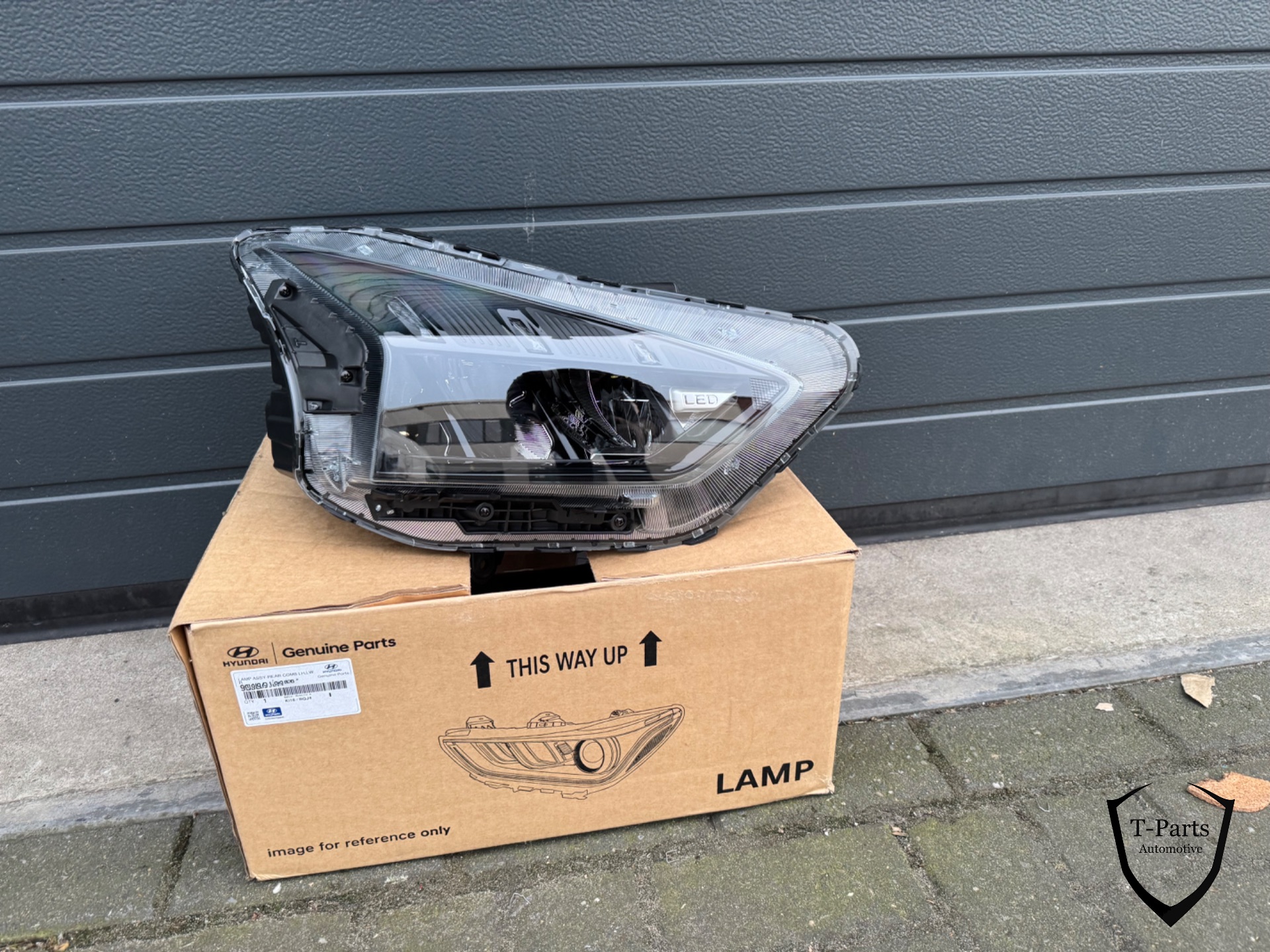 hyundai bayon koplamp rechts 92102Q0600 lamp 	92102 Q0600