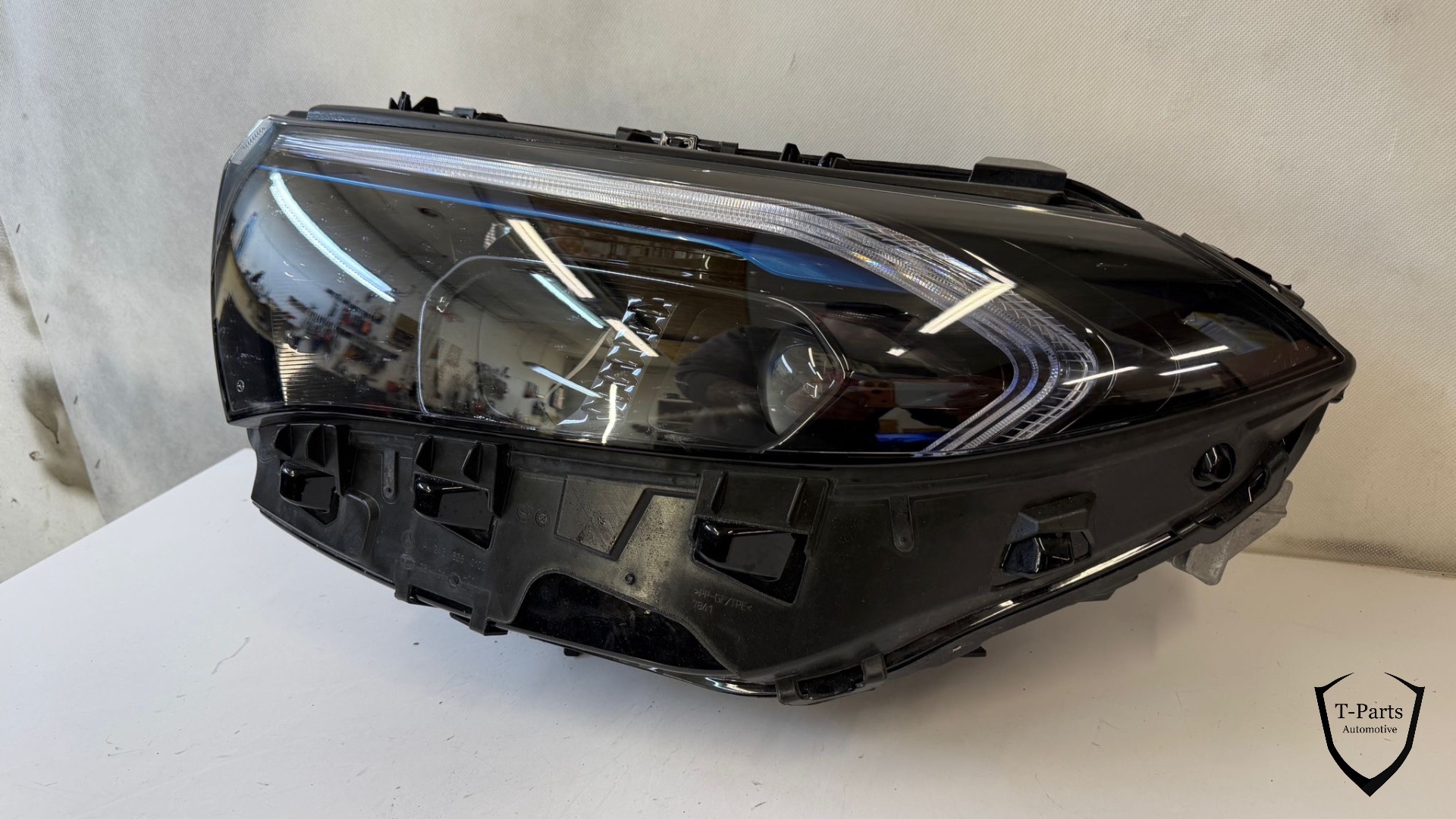 Mercedes EQA EQB koplamp Lampenverbindungen 243 W243 LED A2439062701
