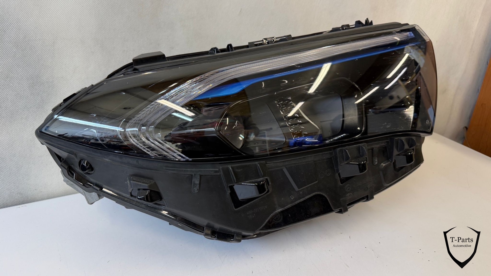Mercedes EQA EQB rechter Scheinwerfer 243 W243 LED A2439062701 Lampe (X)