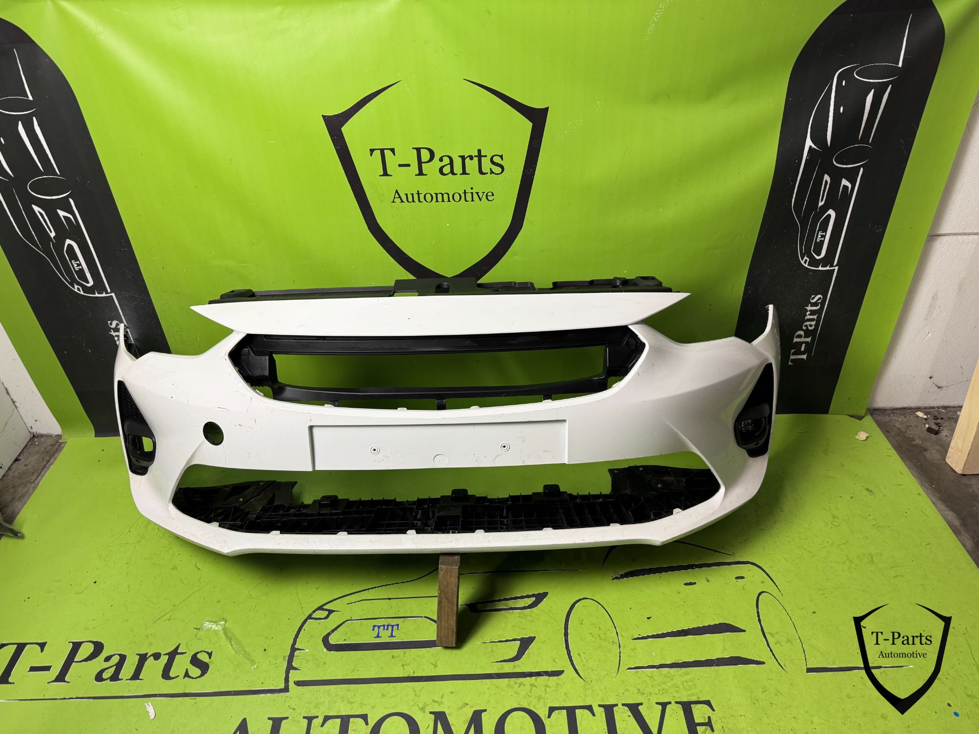 opel corsa F GS line pare-chocs avant grille de pare-chocs