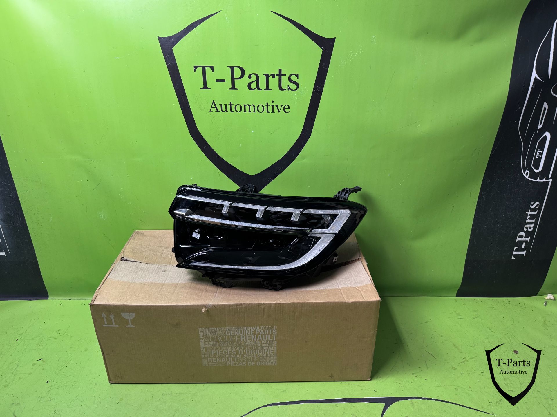 renault austral links koplamp 260606388R lamp