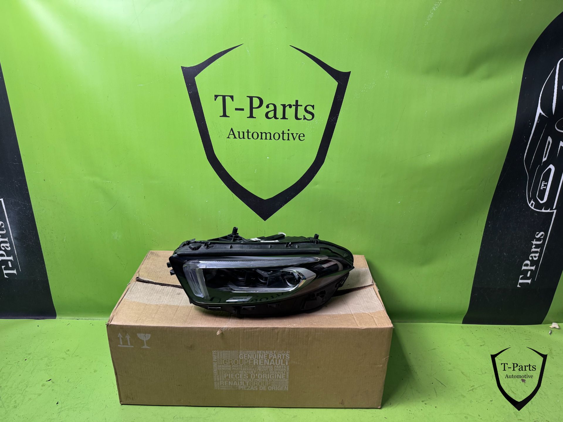 Feu arrière gauche Mercedes Classe A W177 A1779065500