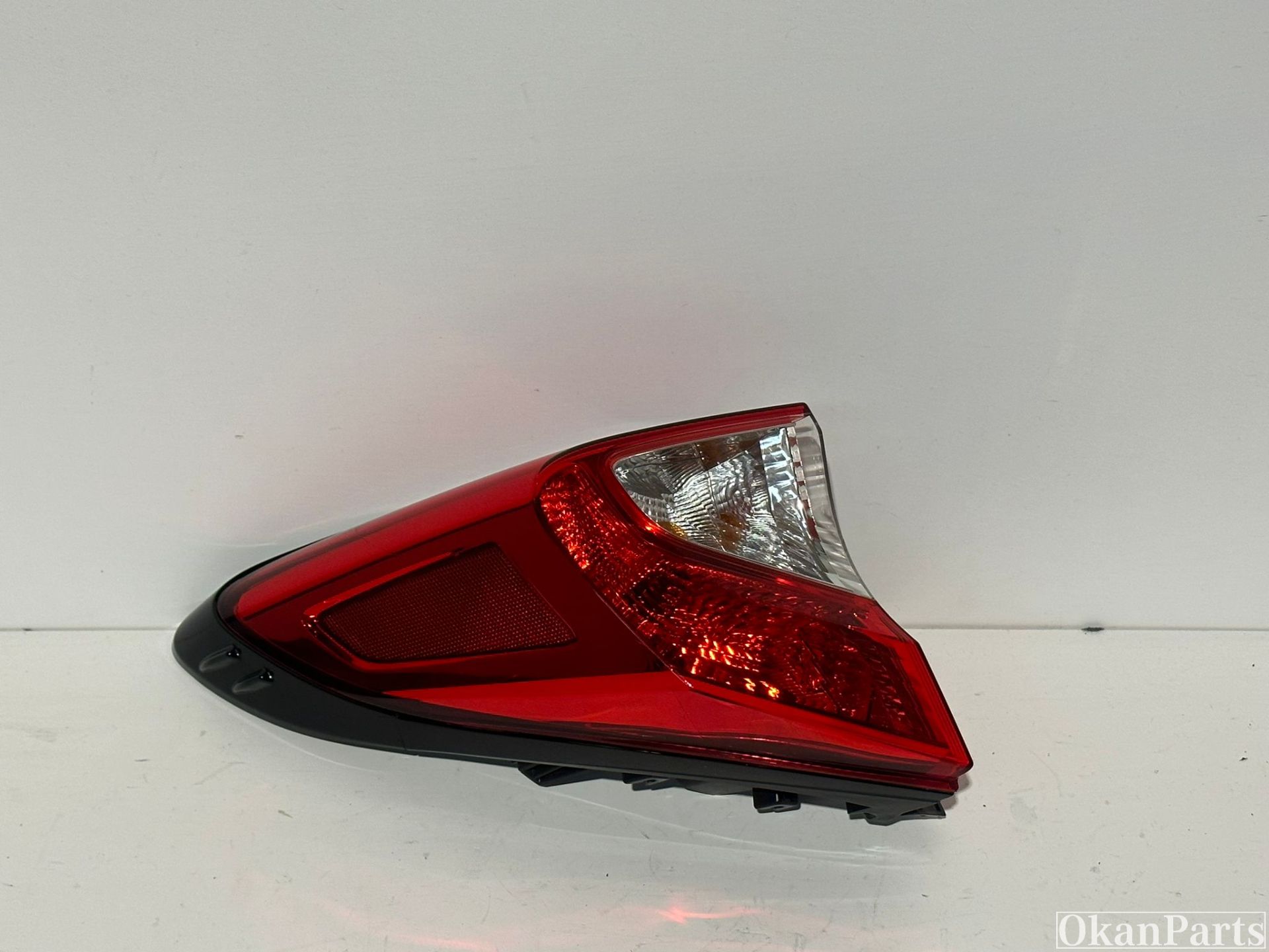 Toyota C-HR CHR linker achterlicht links 81560-F4010