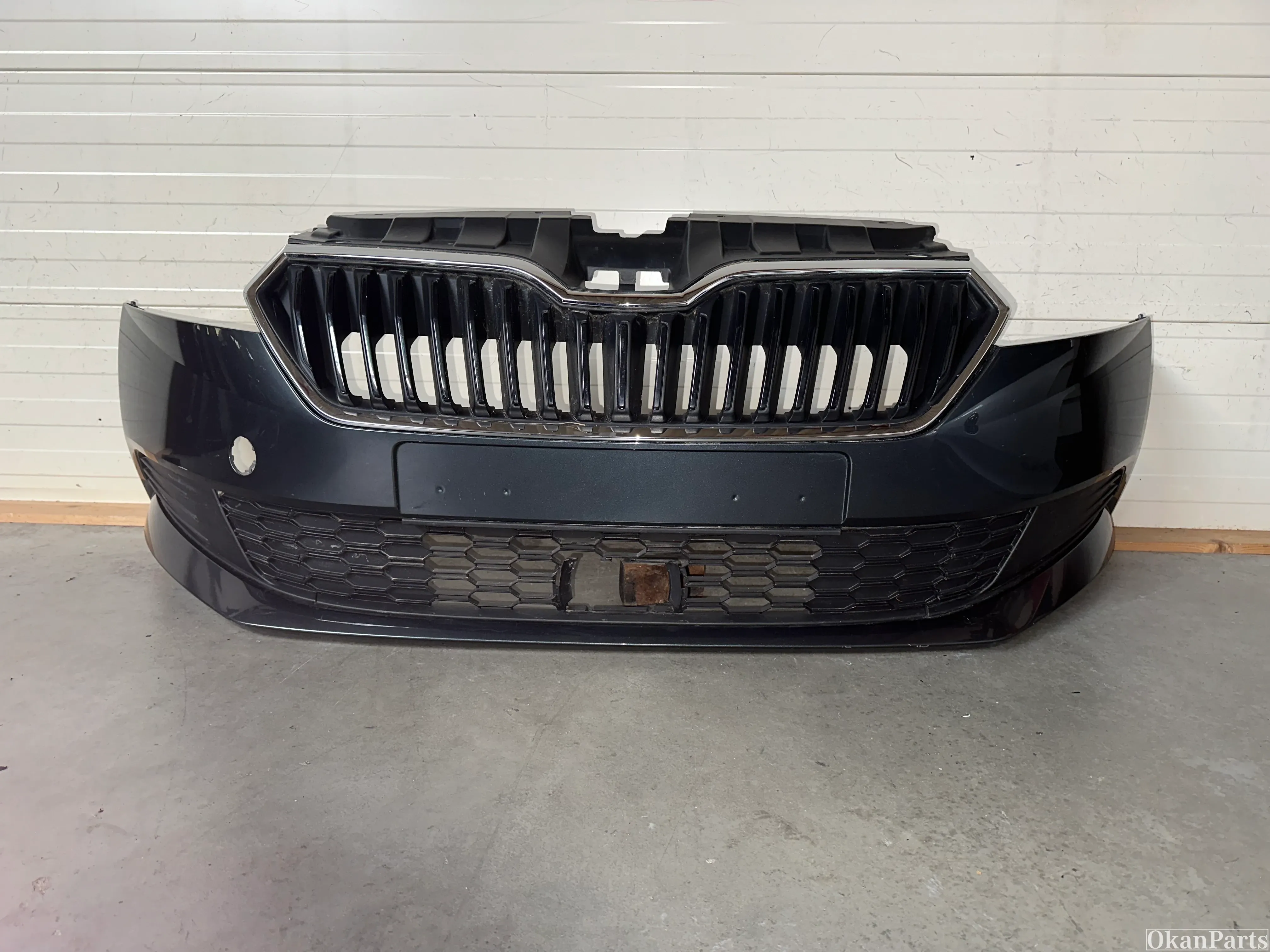 Pare-chocs avant Skoda Fabia III Facelift 6V0807221F