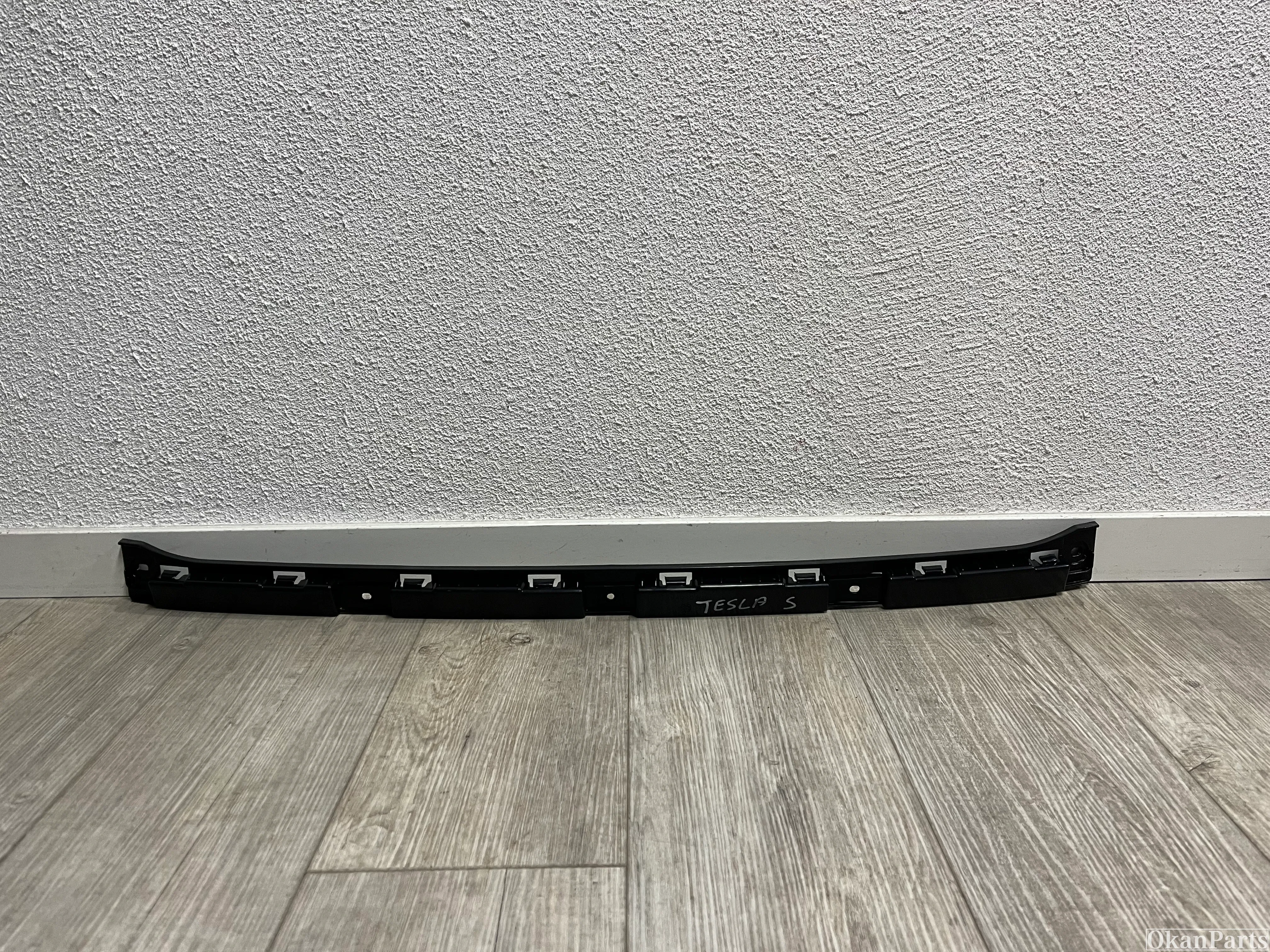 Tesla Model S Achterbumper Bumperlijst