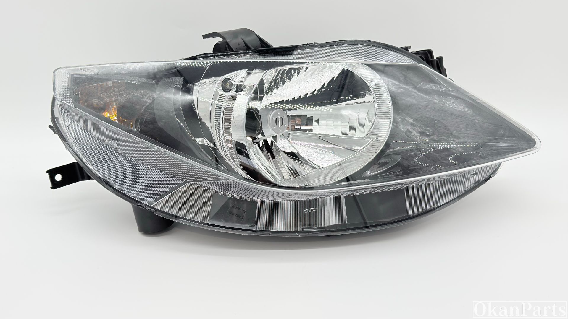 Seat Ibiza 6J right headlight right 6J1941022C
