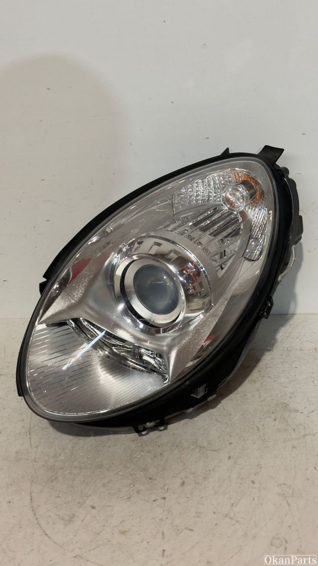 Mercedes R-klasse W251 Xenon koplamp links A2518201361
