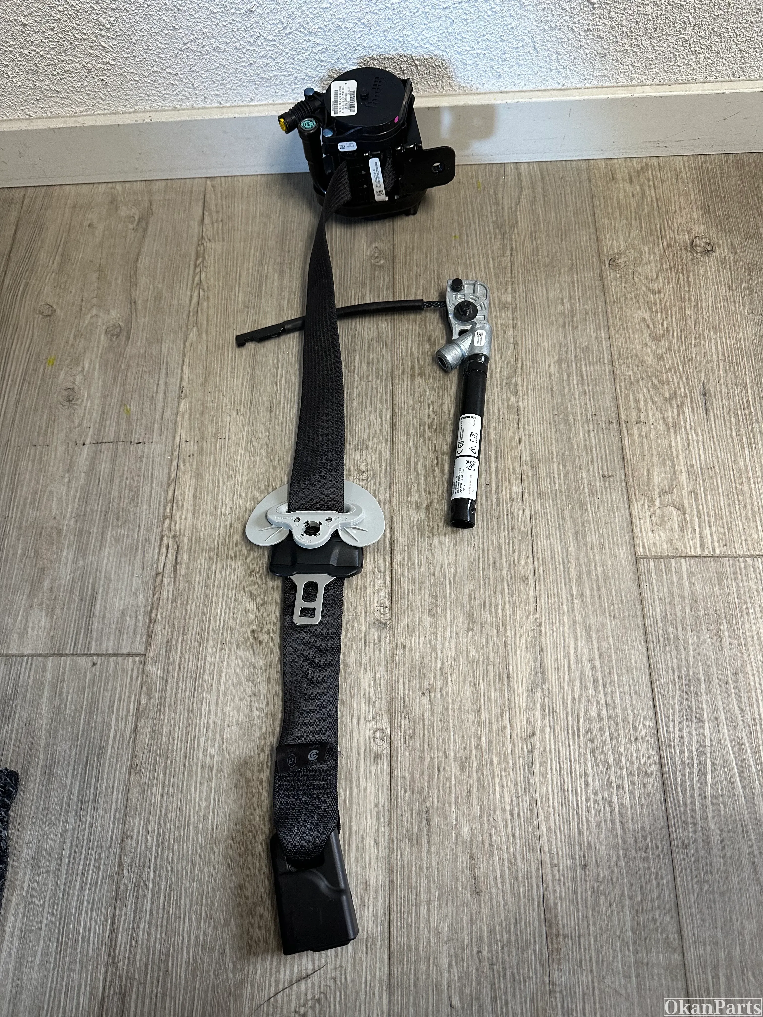 Tesla Model 3 Model Y Tendeur de ceinture de sécurité droit 1105822-01-F