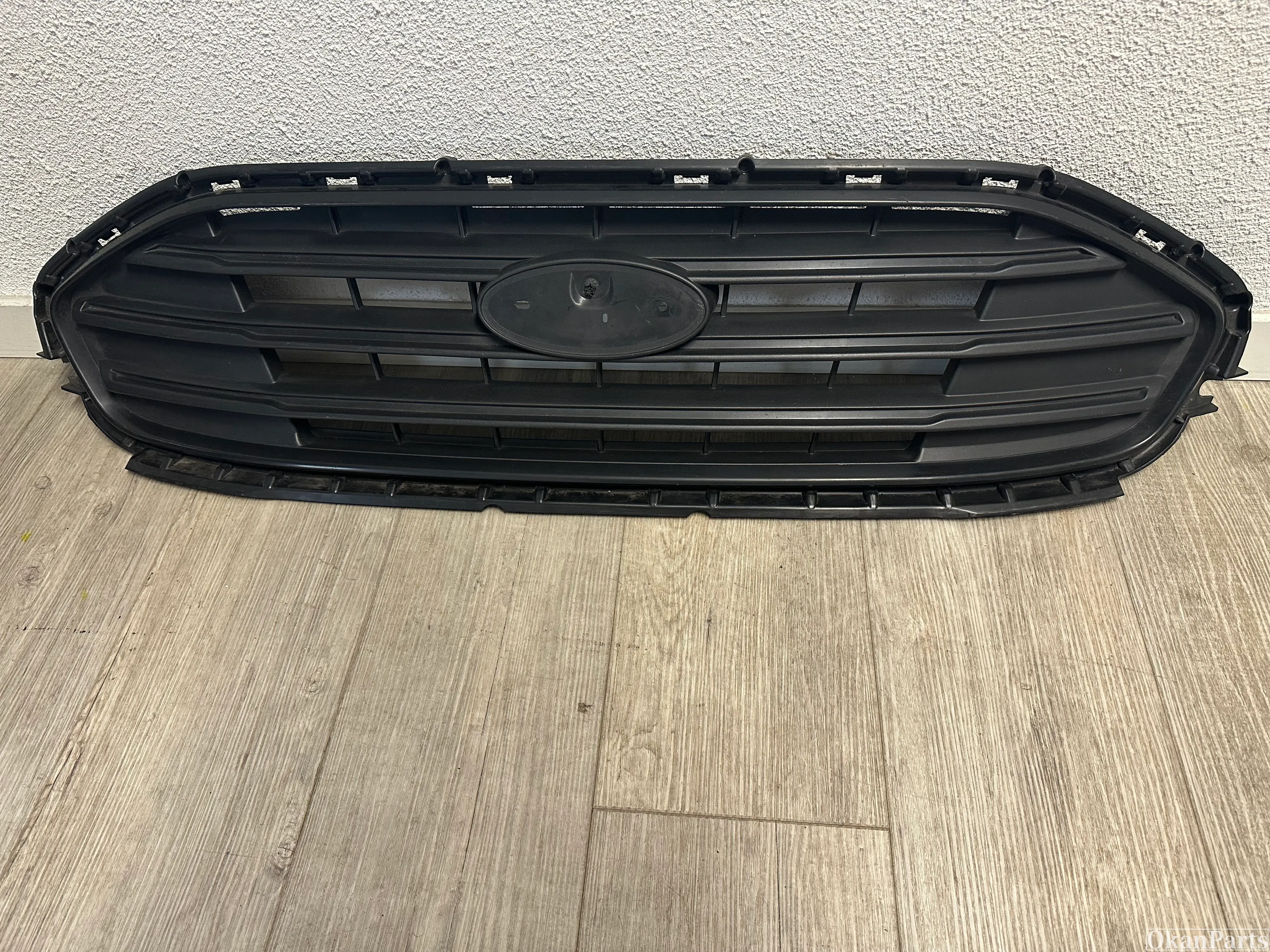 Ford Transit connect Grille KT1B-8150-A