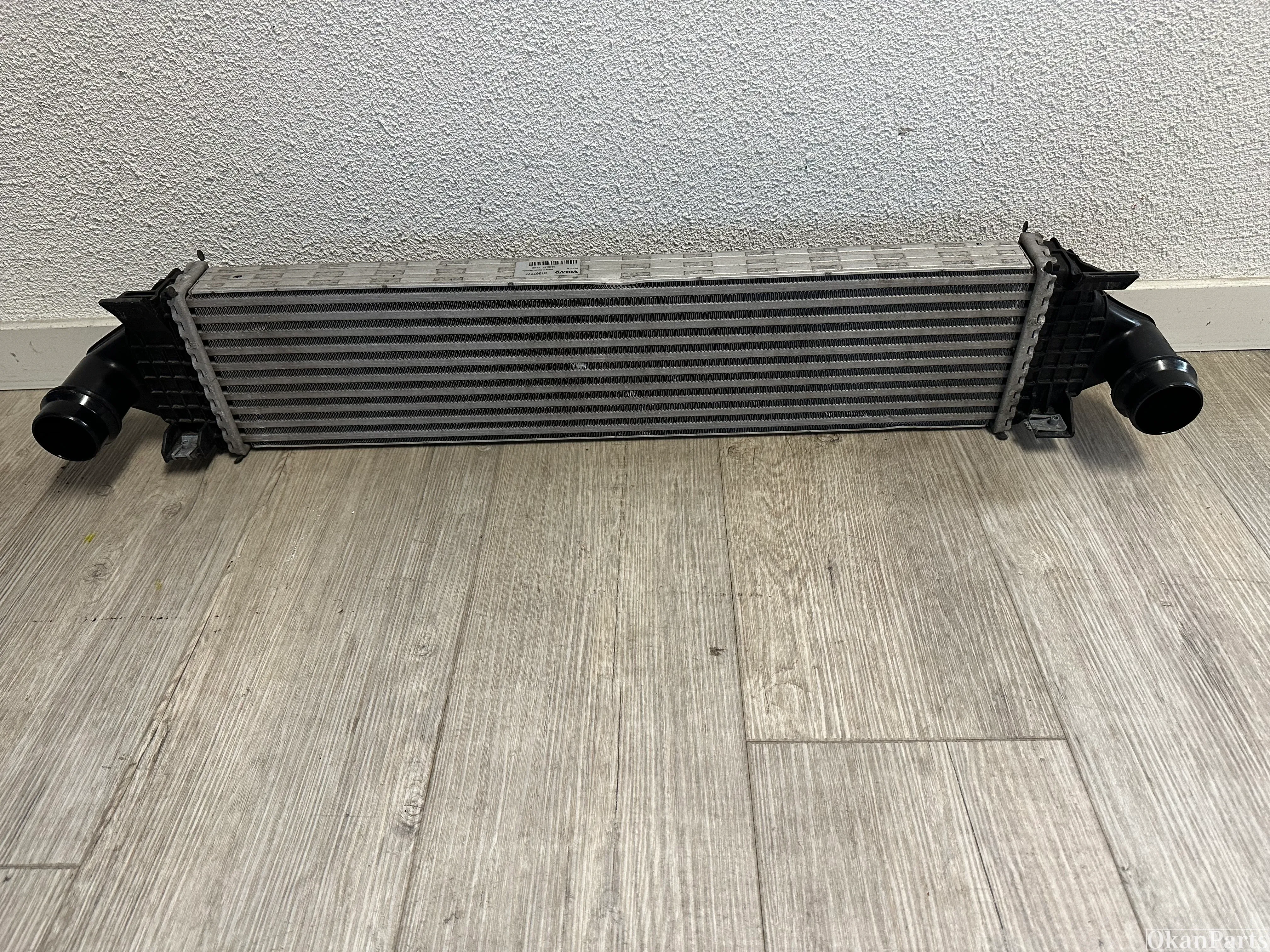Volvo V40 intercooler 31367277