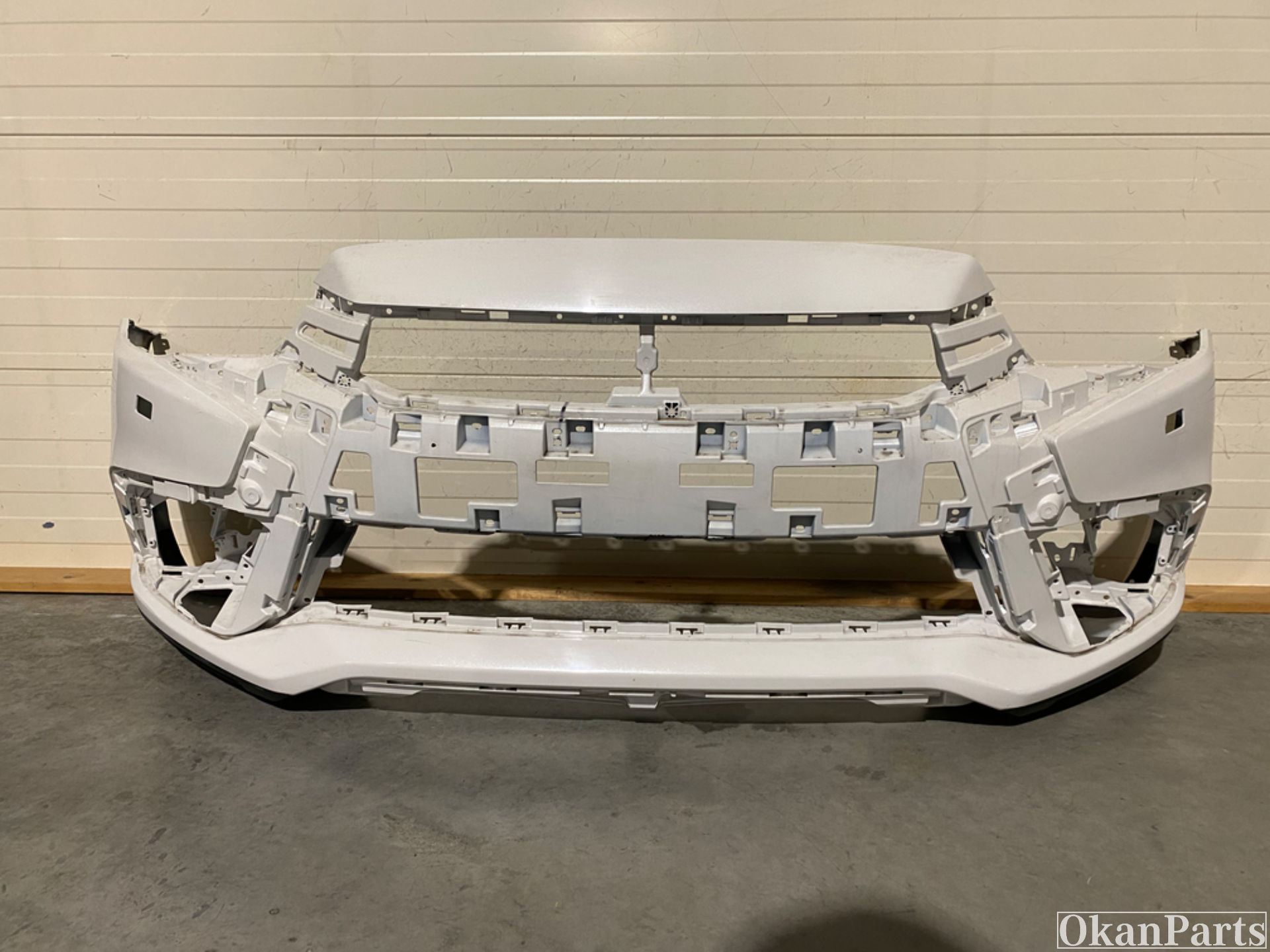 Mitsubishi ASX Voorbumper 6400J025ZZ