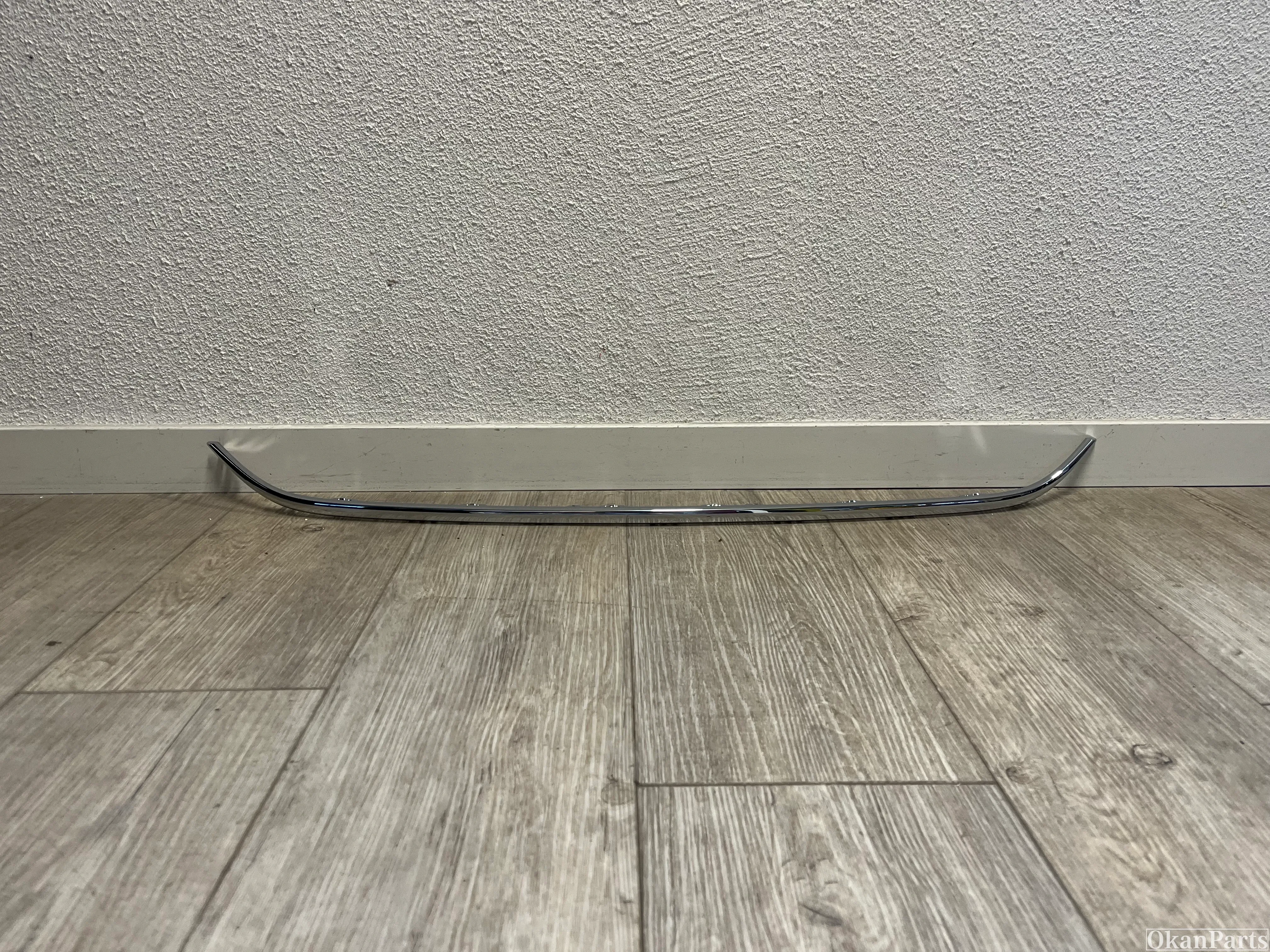 Mercedes-Benz CLA Heckstoßstange, Chromrahmen A1178853500