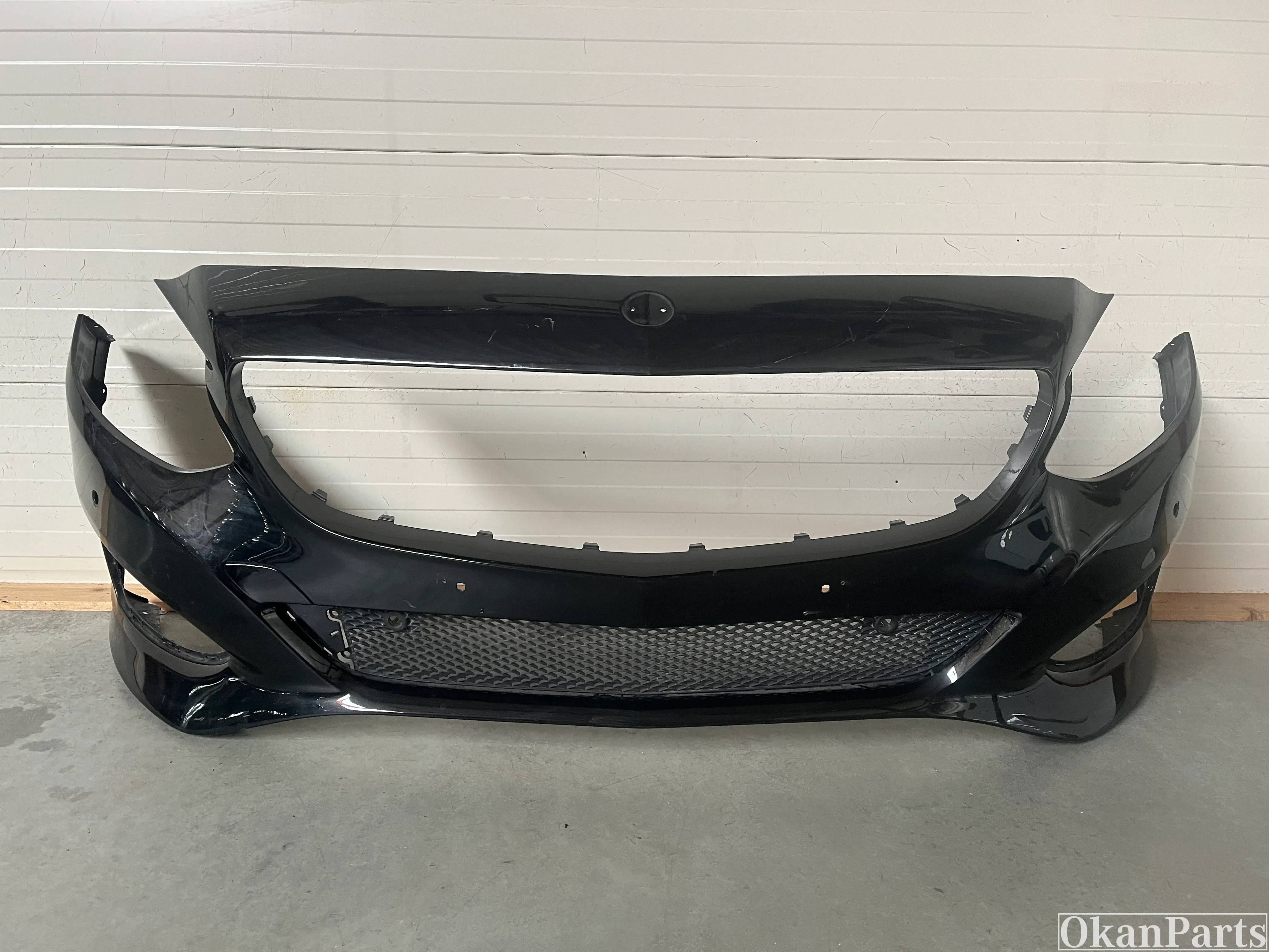 Mercedes-Benz B-Klasse W246 Frontstoßstange A2468854325