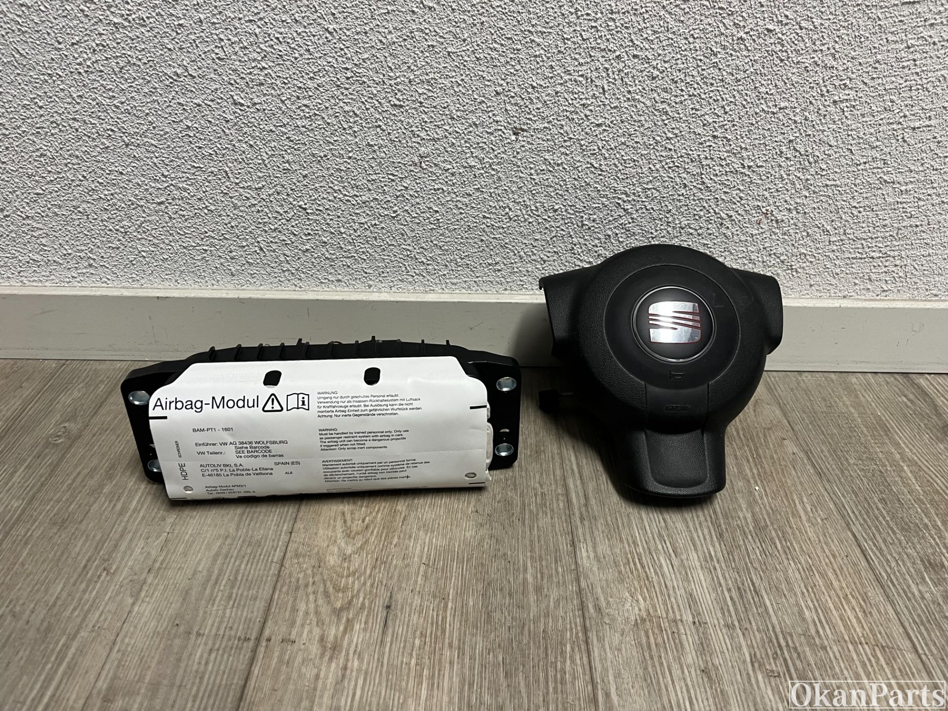 Seat Leon Stuur- & passagiers Airbag 1P0880201D 608104405A