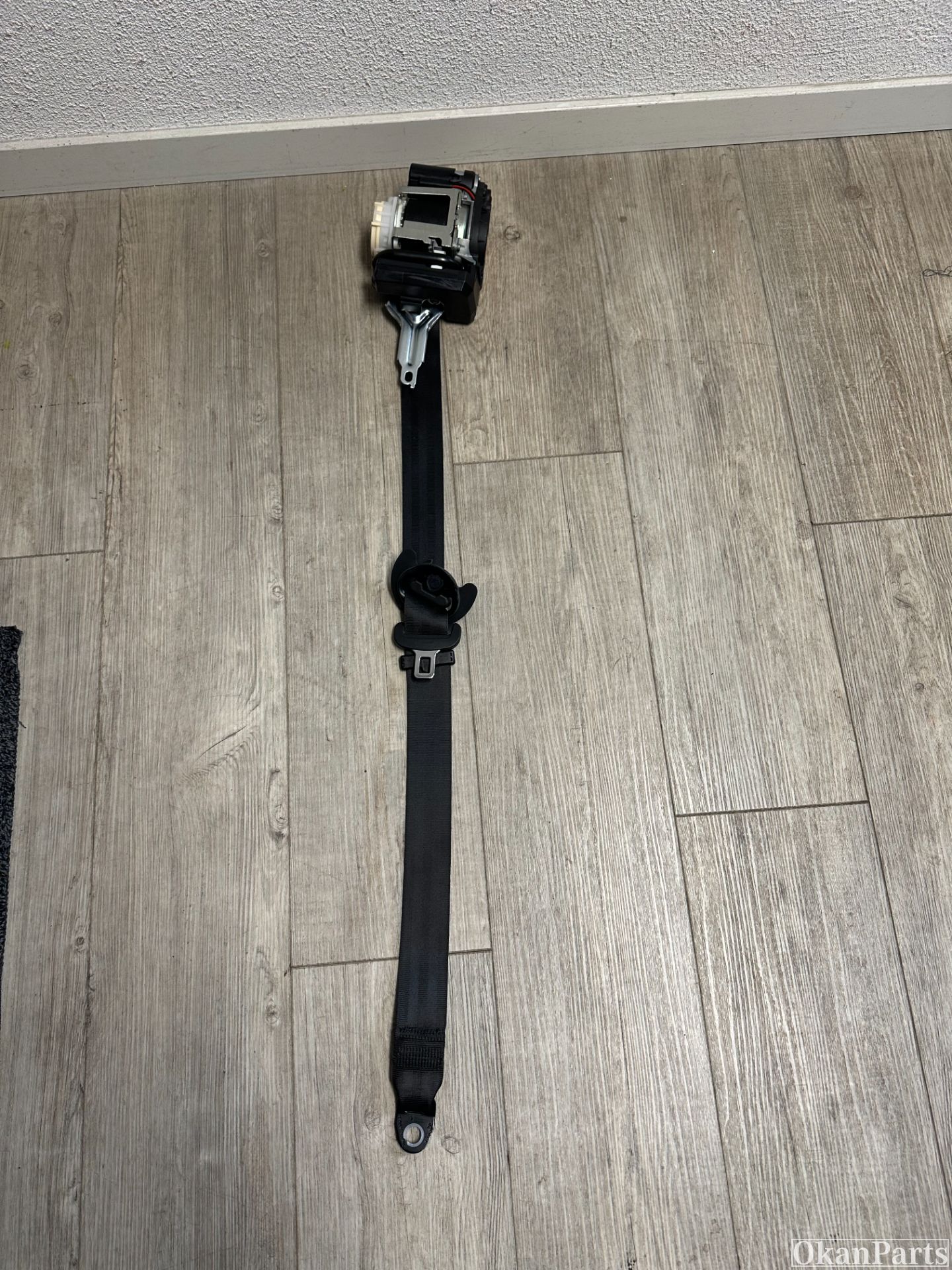 Audi e-Tron Linker Gordelspanner links