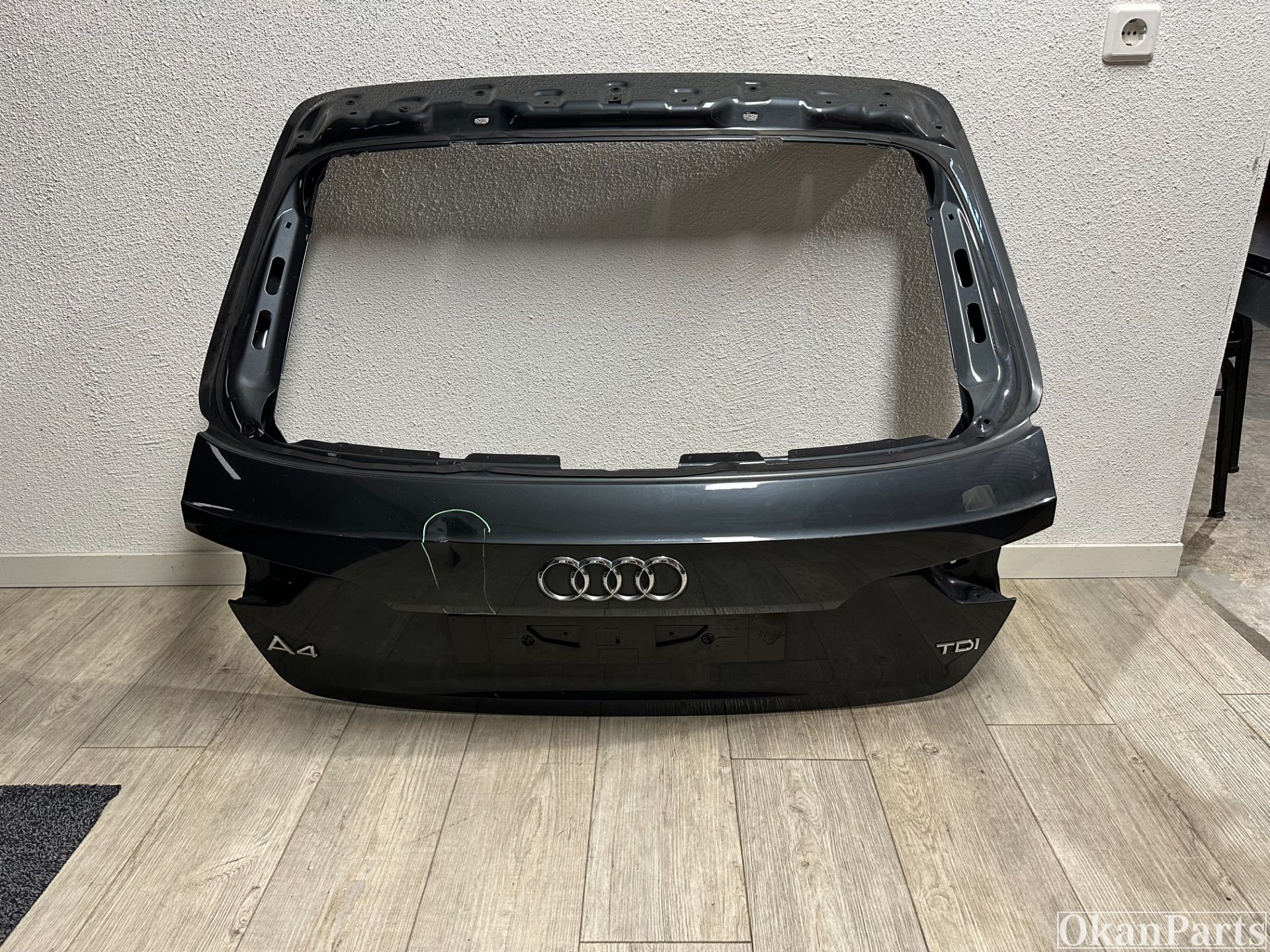 Audi A4 B9 avant achterklep