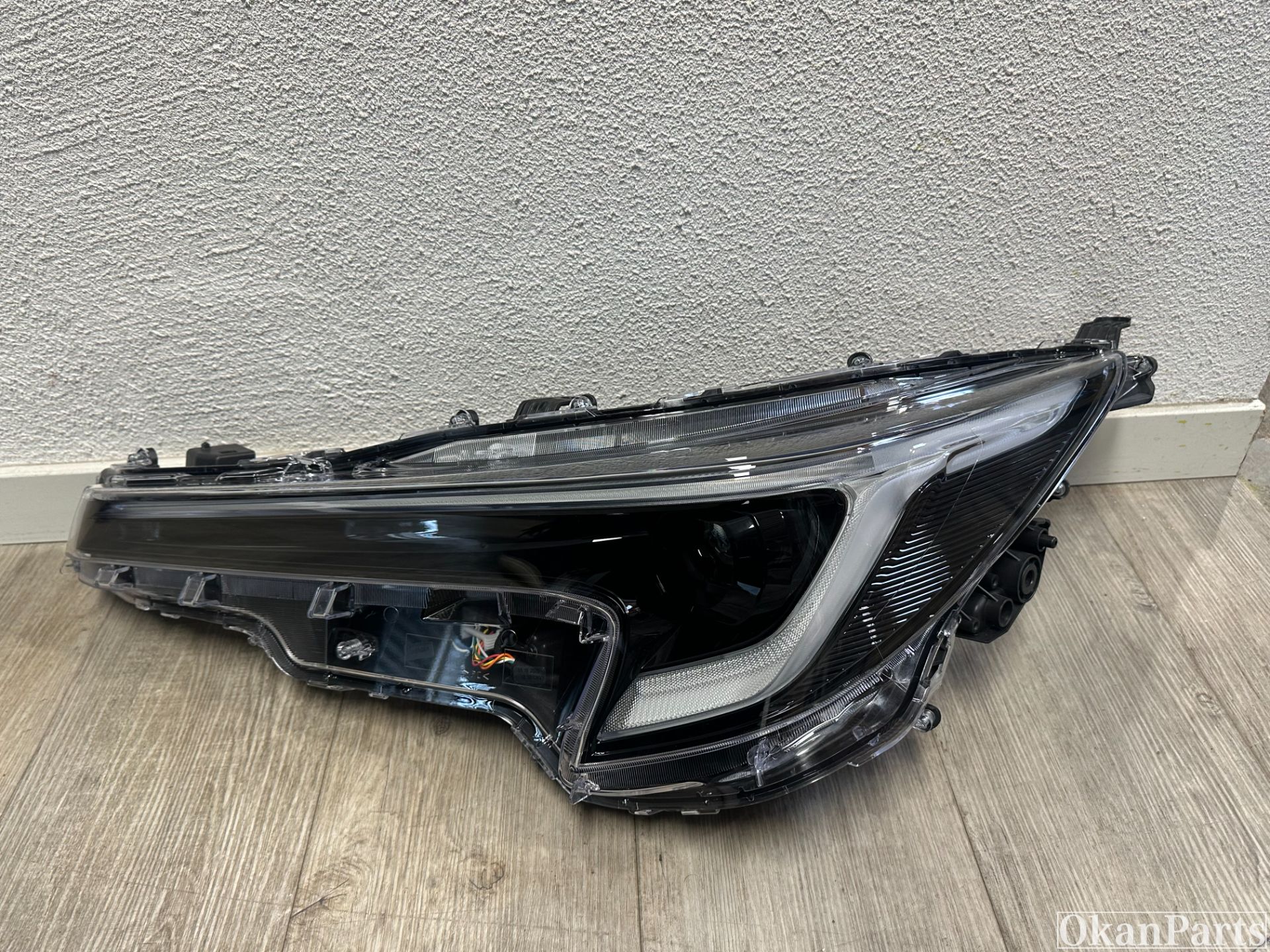 Toyota Corolla LED E21 left headlight left 81150-02X10