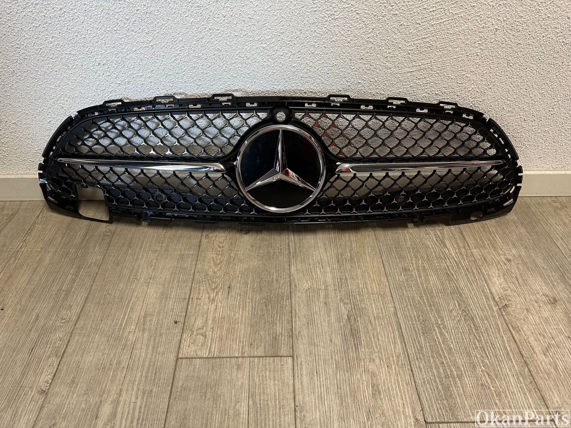 Mercedes-Benz C-klasse W206 AMG Diamond Grille A2068882100