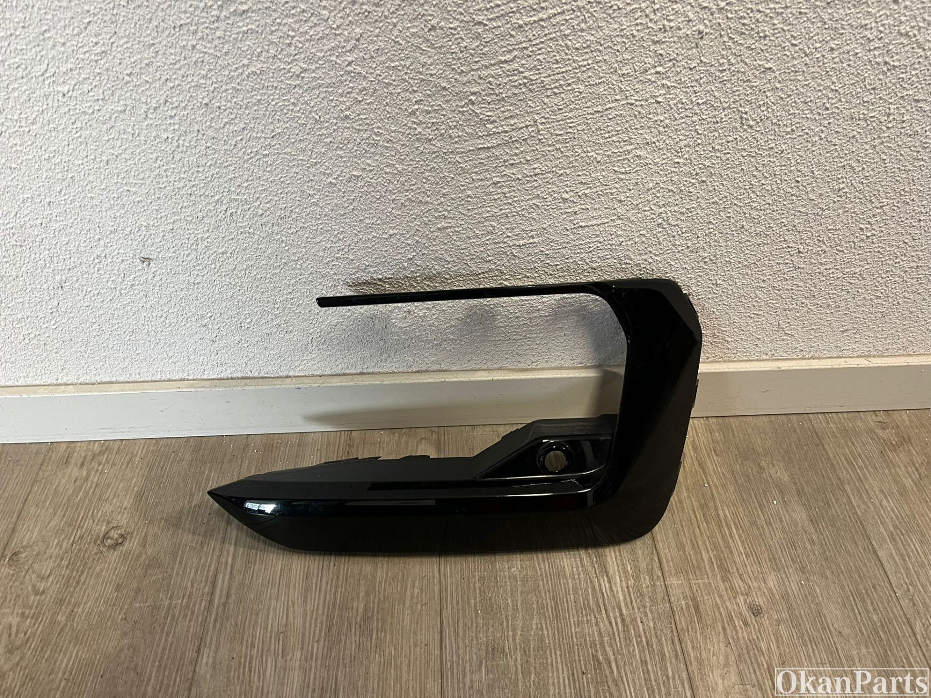 Volkswagen Touran Right Front Bumper Molding 5TA853666H