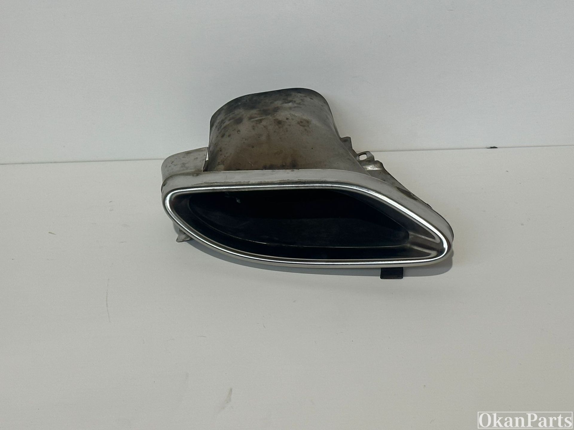 Mercedes-Benz C-klasse W205 uitlaat sierstuk A2054900400