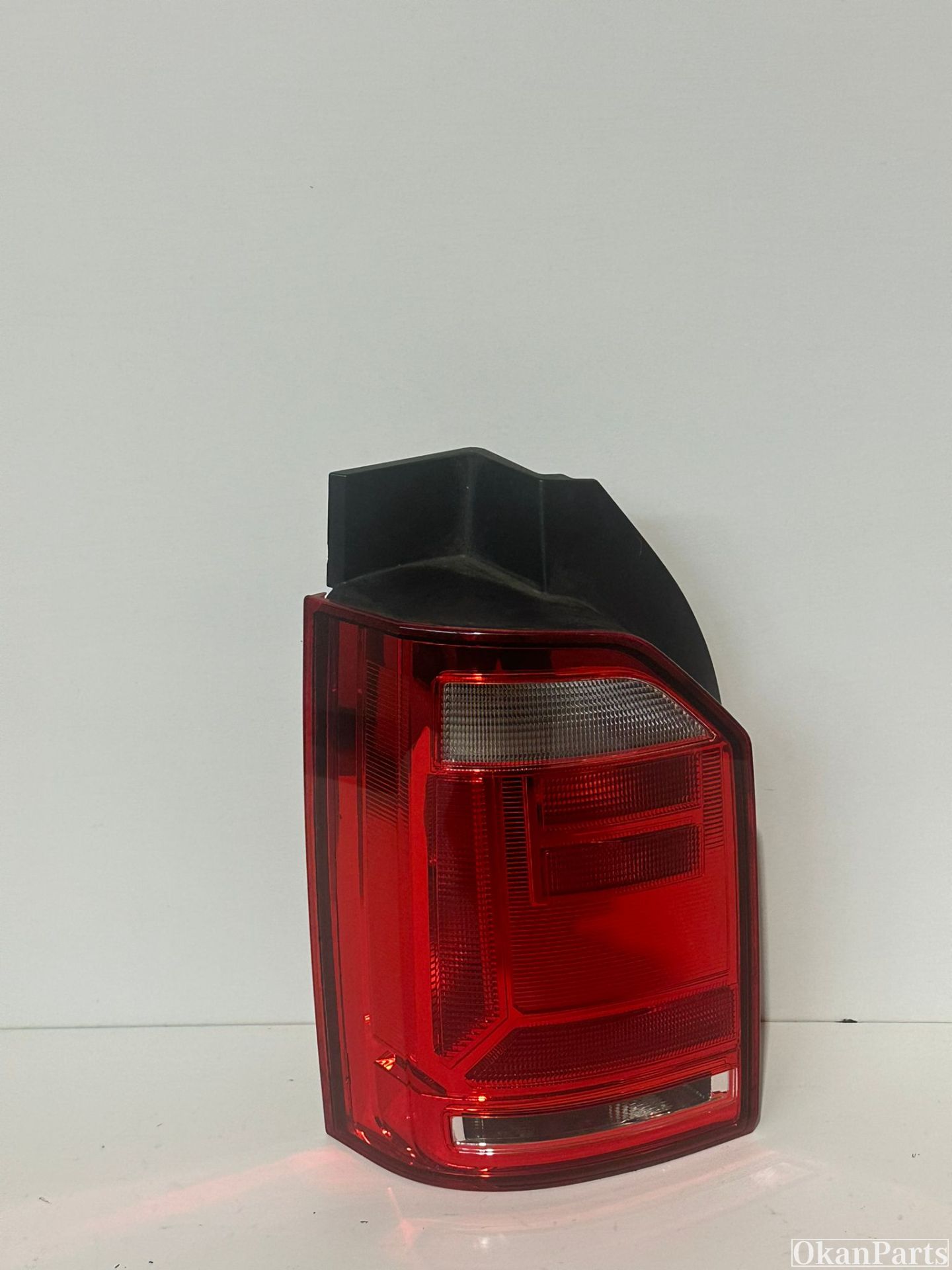 Volkswagen Transporter T6 left rear light 7E0945095AD