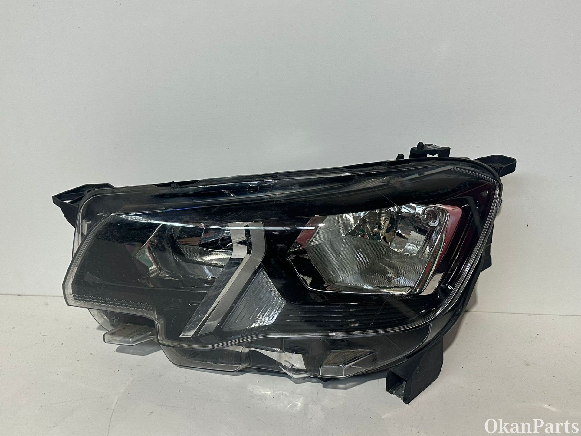 Peugeot Partner linker koplamp links 9816826980
