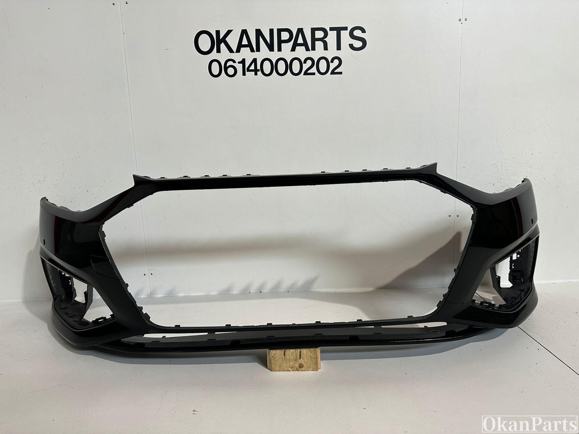 Audi A4 8W B9 Facelift voorbumper 8W0807437AH