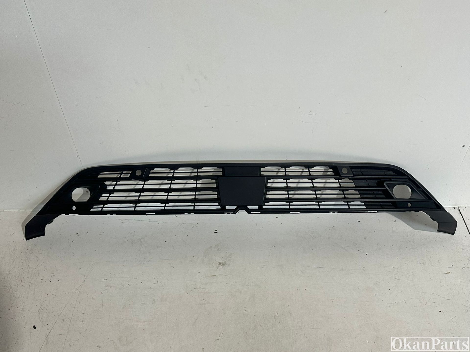 Opel Astra L onder Grille 9839967580