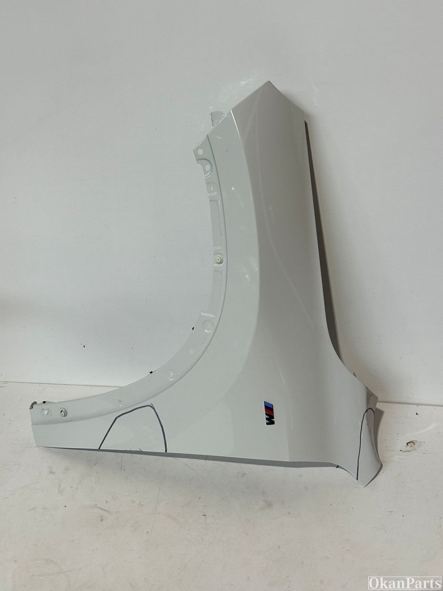 BMW X1 U11 linker zijscherm links